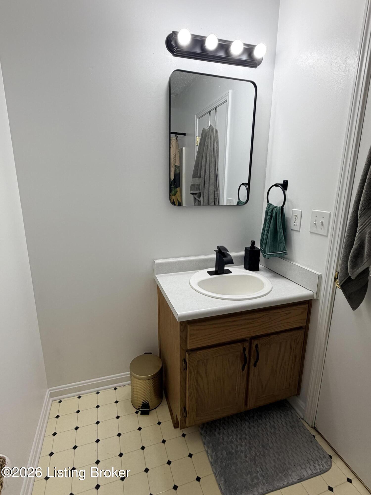 1226 Eastern St Property Photo 24