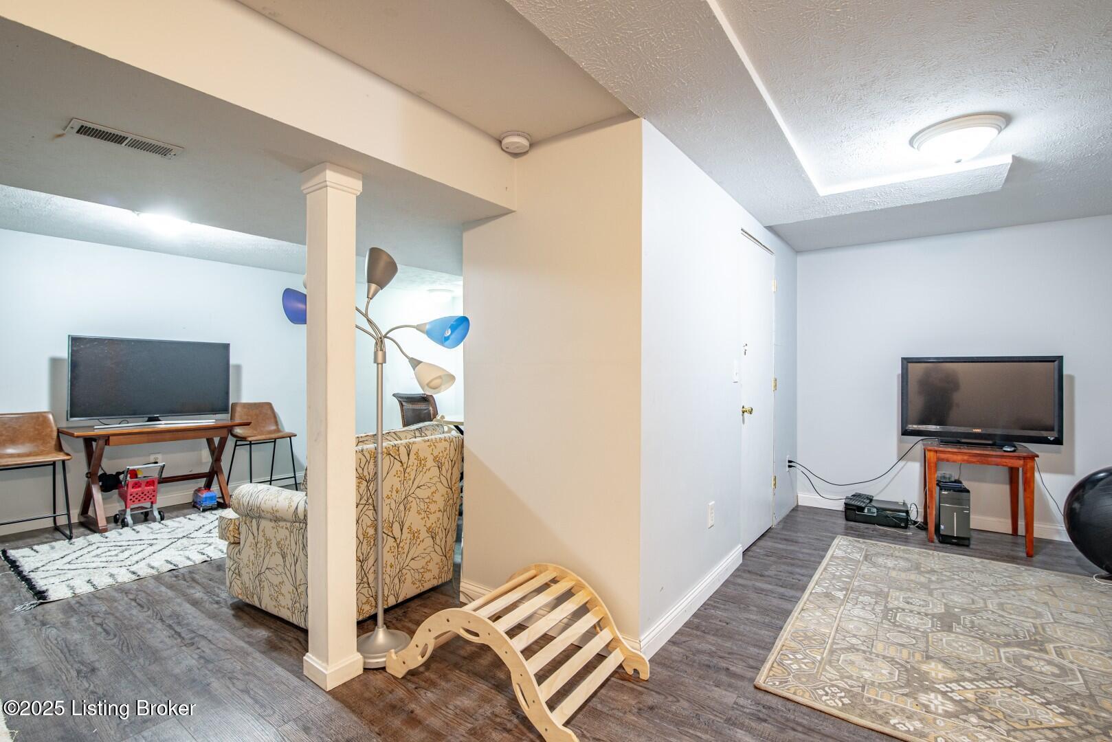 1226 Eastern St Property Photo 35