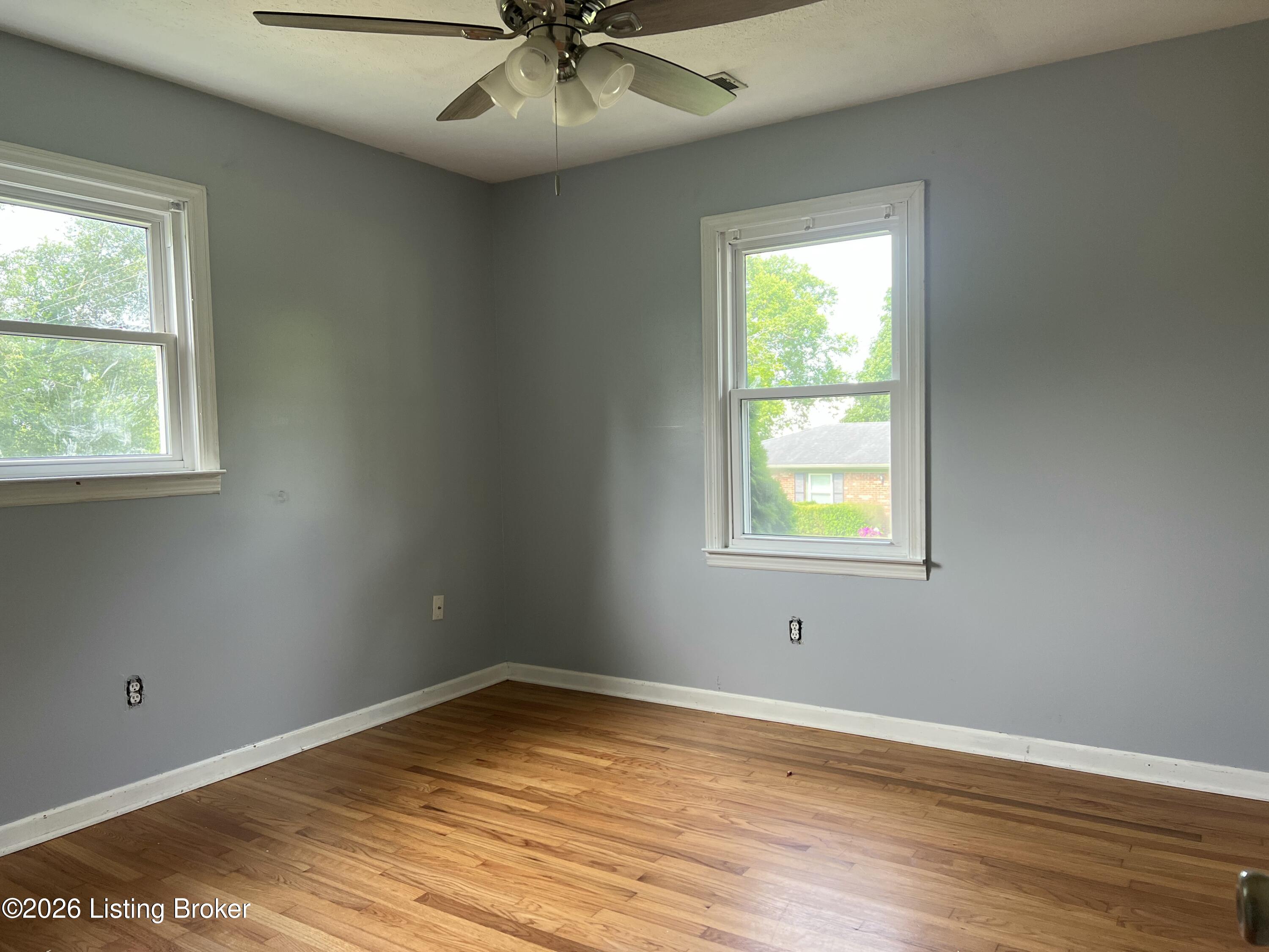 616 Clairview Dr Property Photo 4