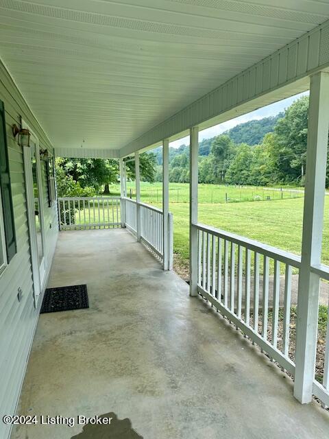 2440 S Hwy 379 Property Photo 2