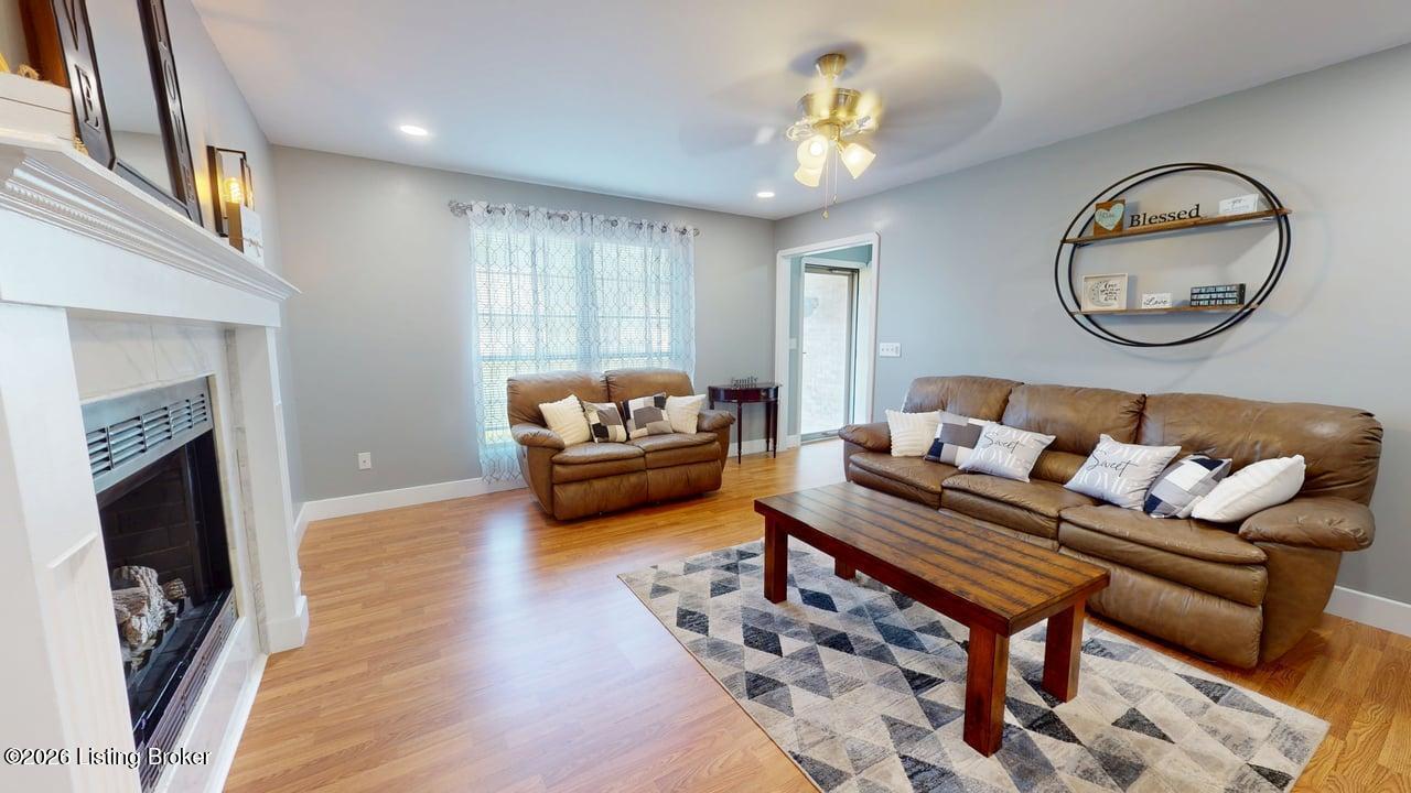 409 College View Dr Property Photo 6
