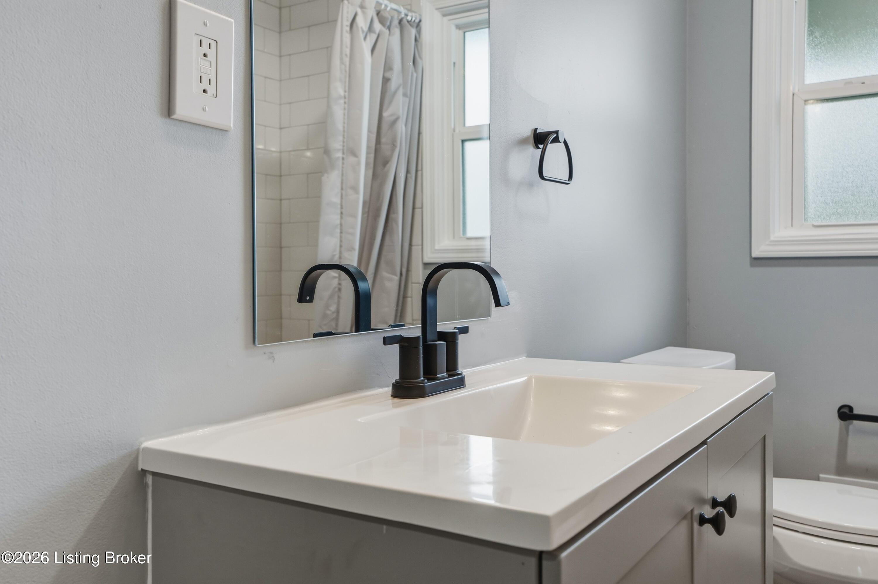 10816 Beatrice Way Property Photo 17