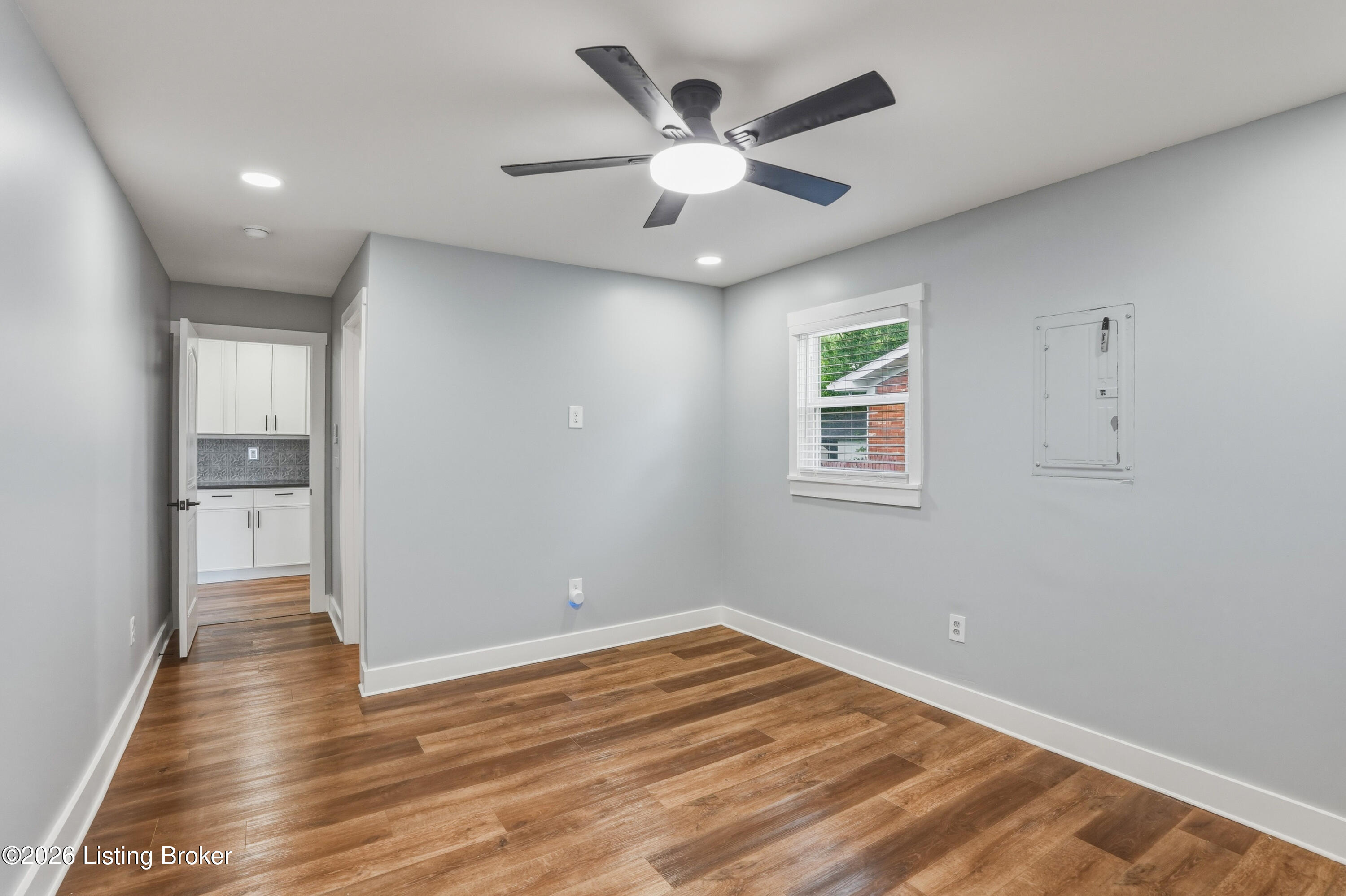 10816 Beatrice Way Property Photo 28
