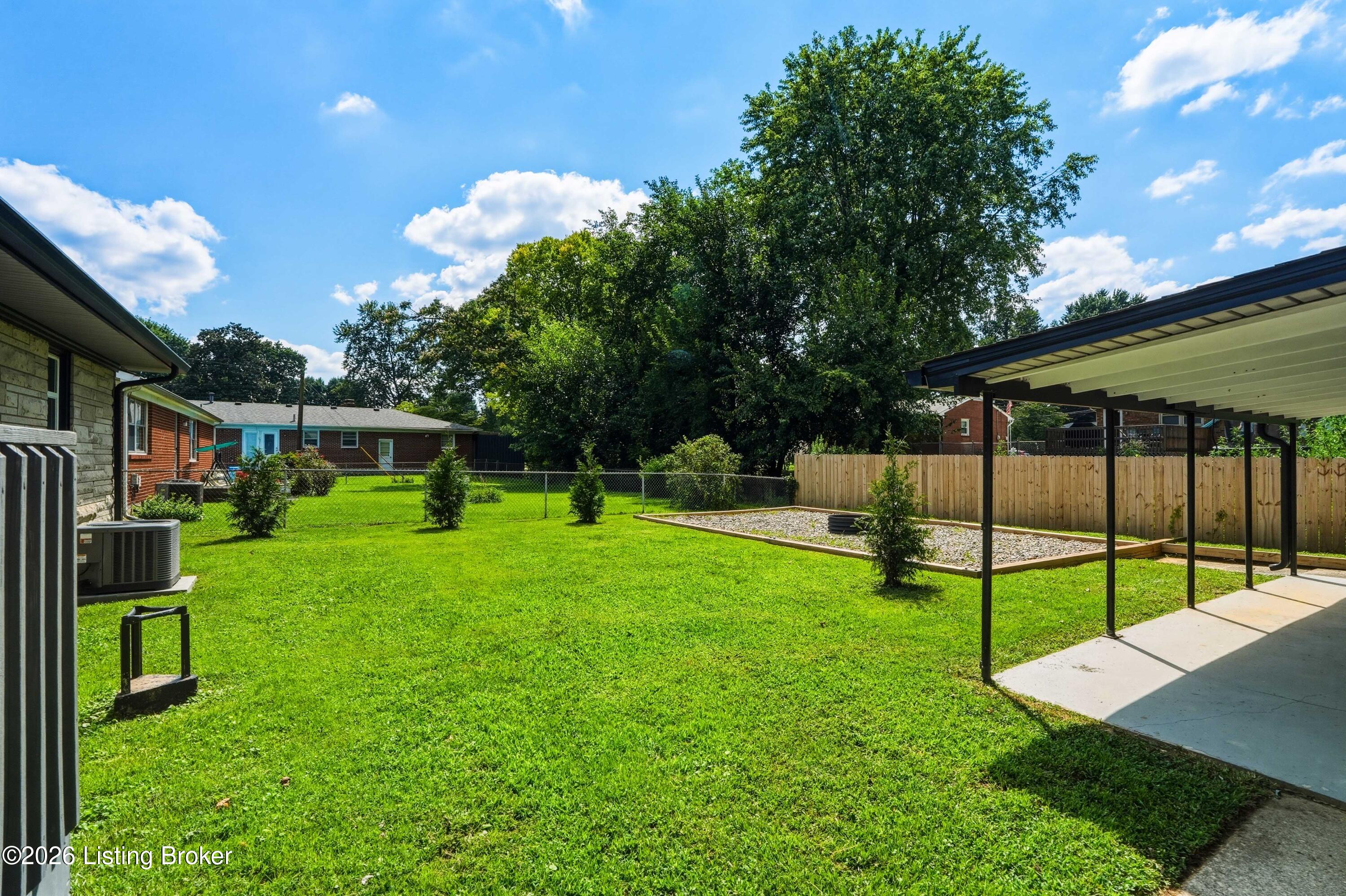 10816 Beatrice Way Property Photo 35