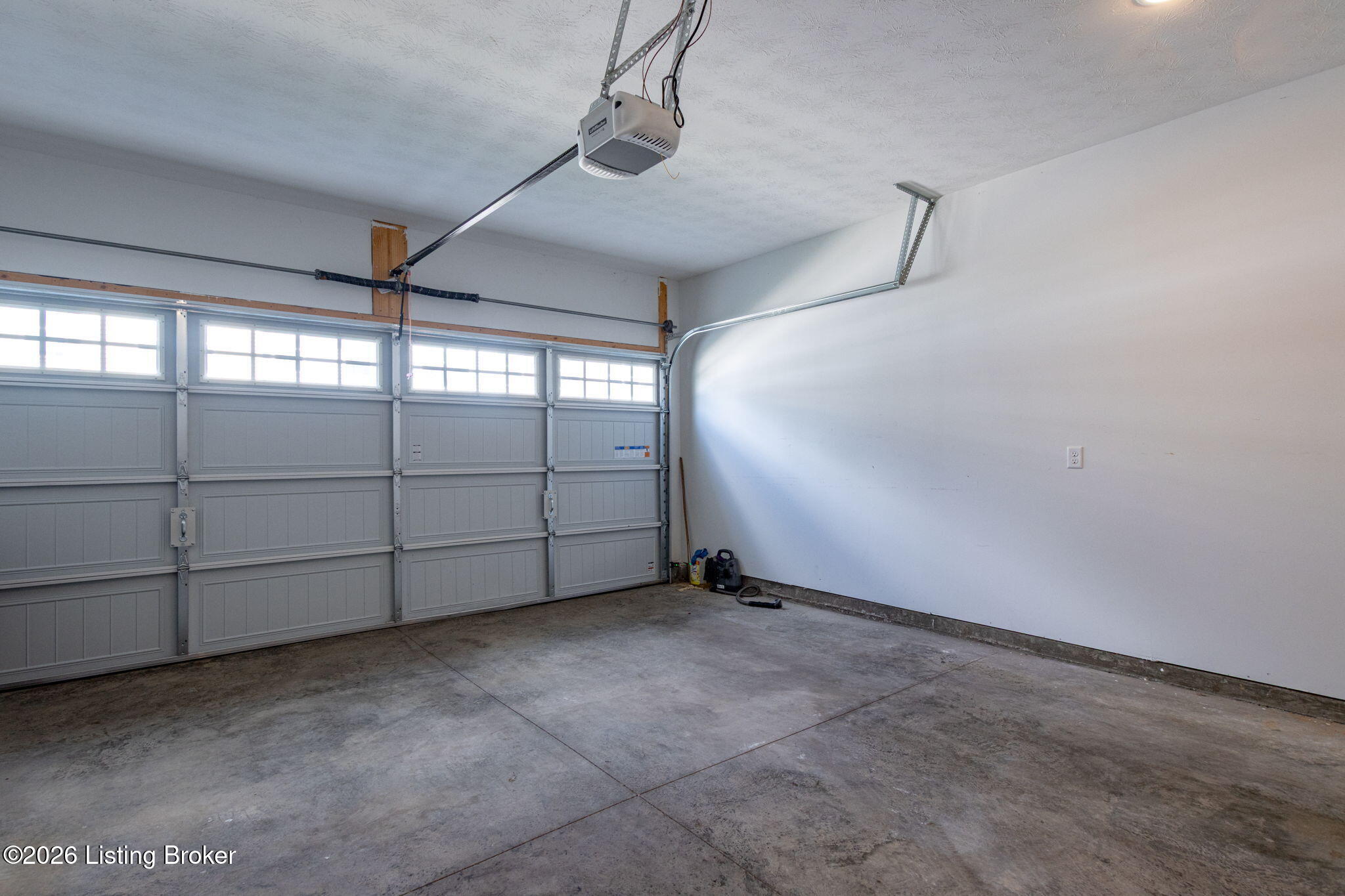 406 Railway Dr Property Photo 50
