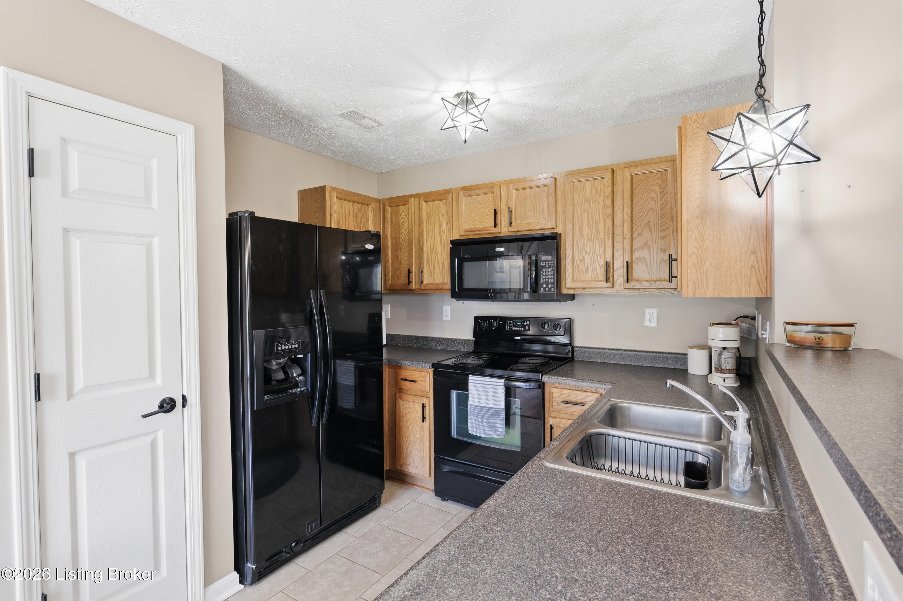 10318 Venado Dr Property Photo 8