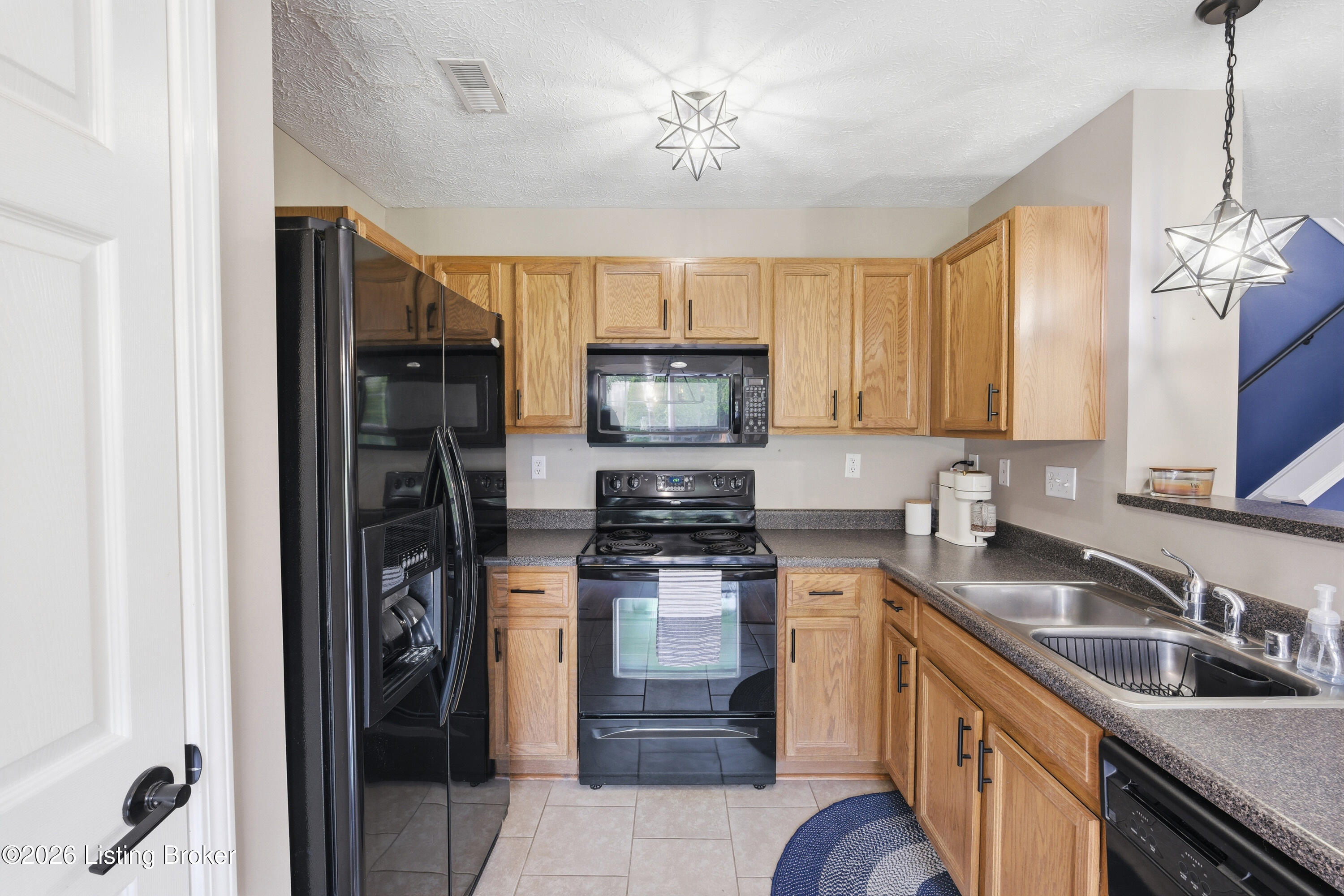 10318 Venado Dr Property Photo 9