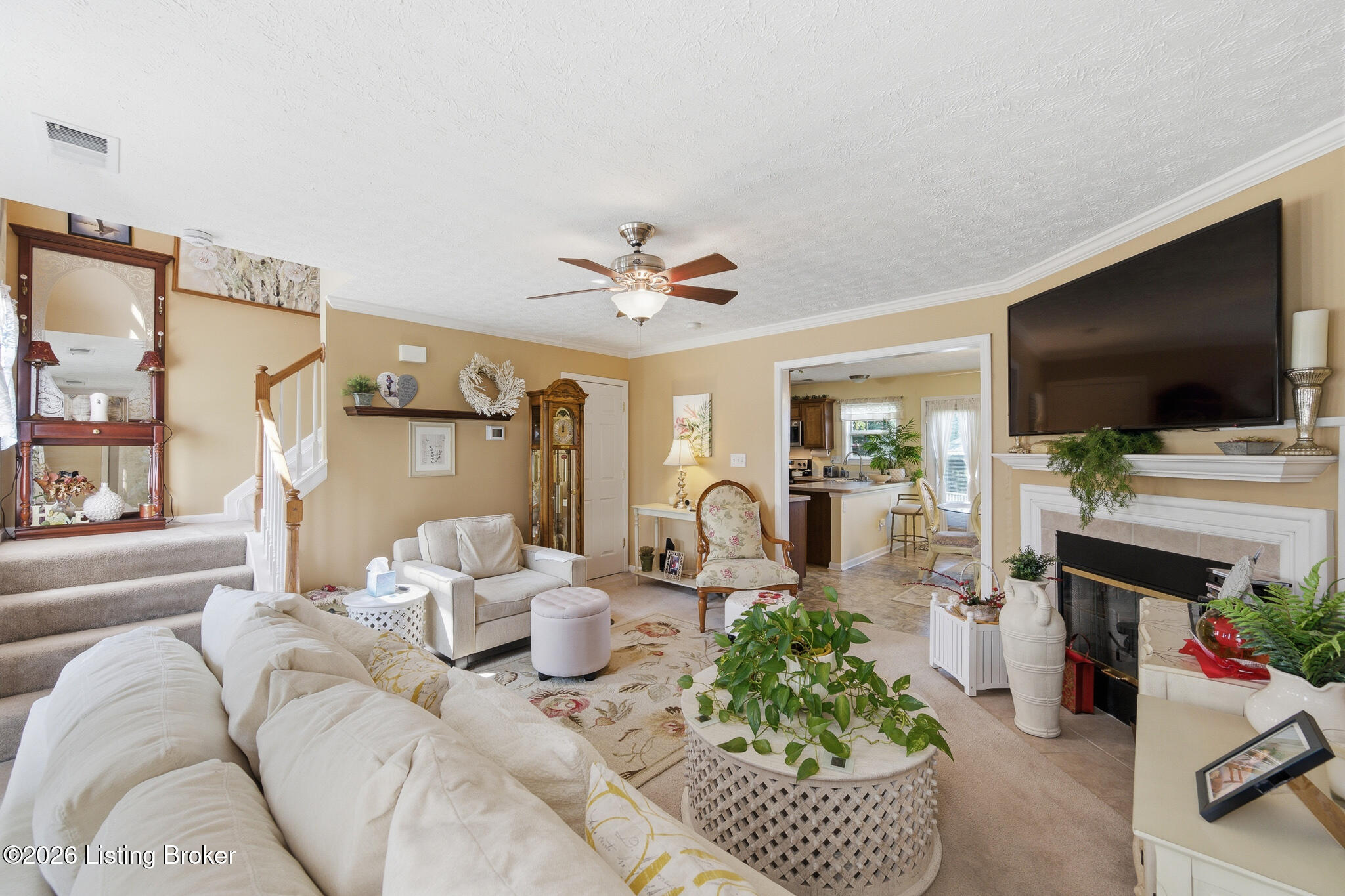 6030 Woodhaven Pl Cir Property Photo 6