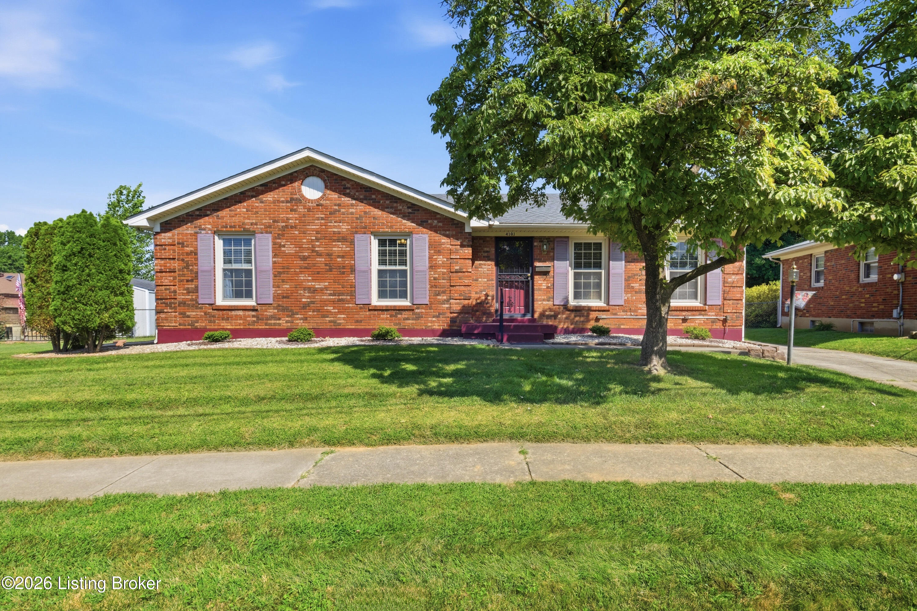 4101 Landside Dr Property Photo 1