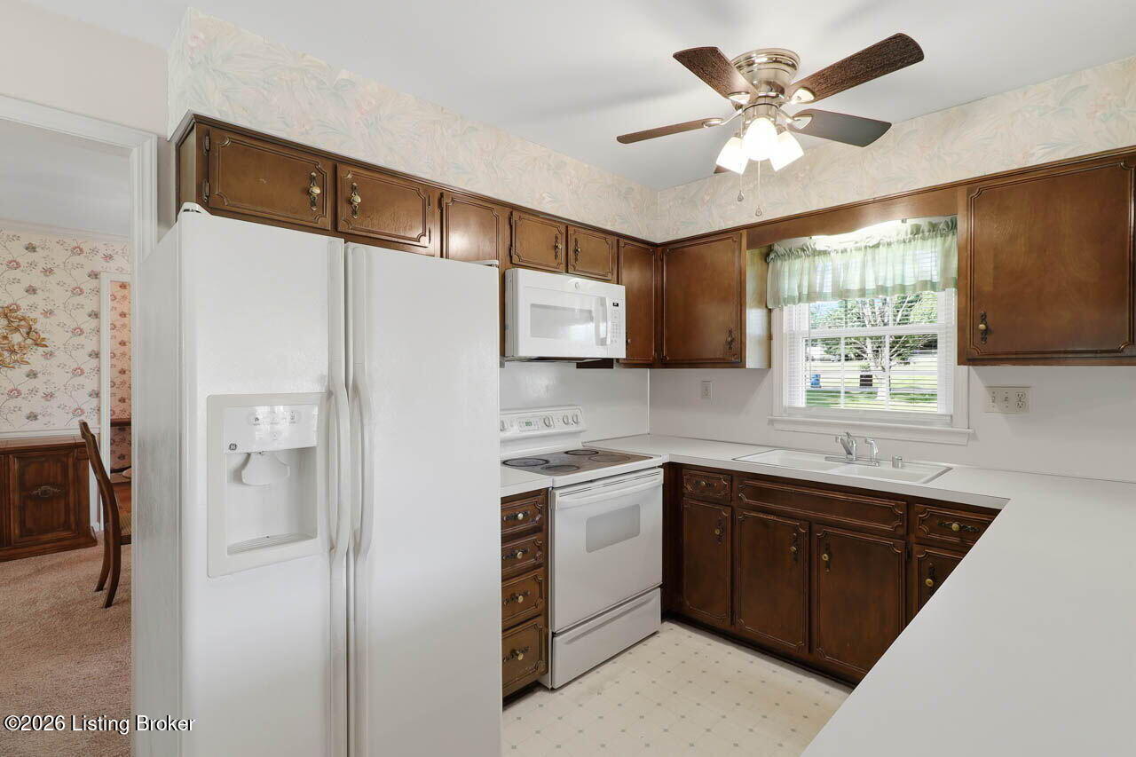 7419 Sunset Ln Property Photo 13