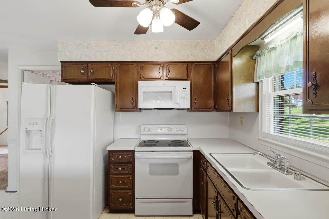 7419 Sunset Ln Property Photo 14