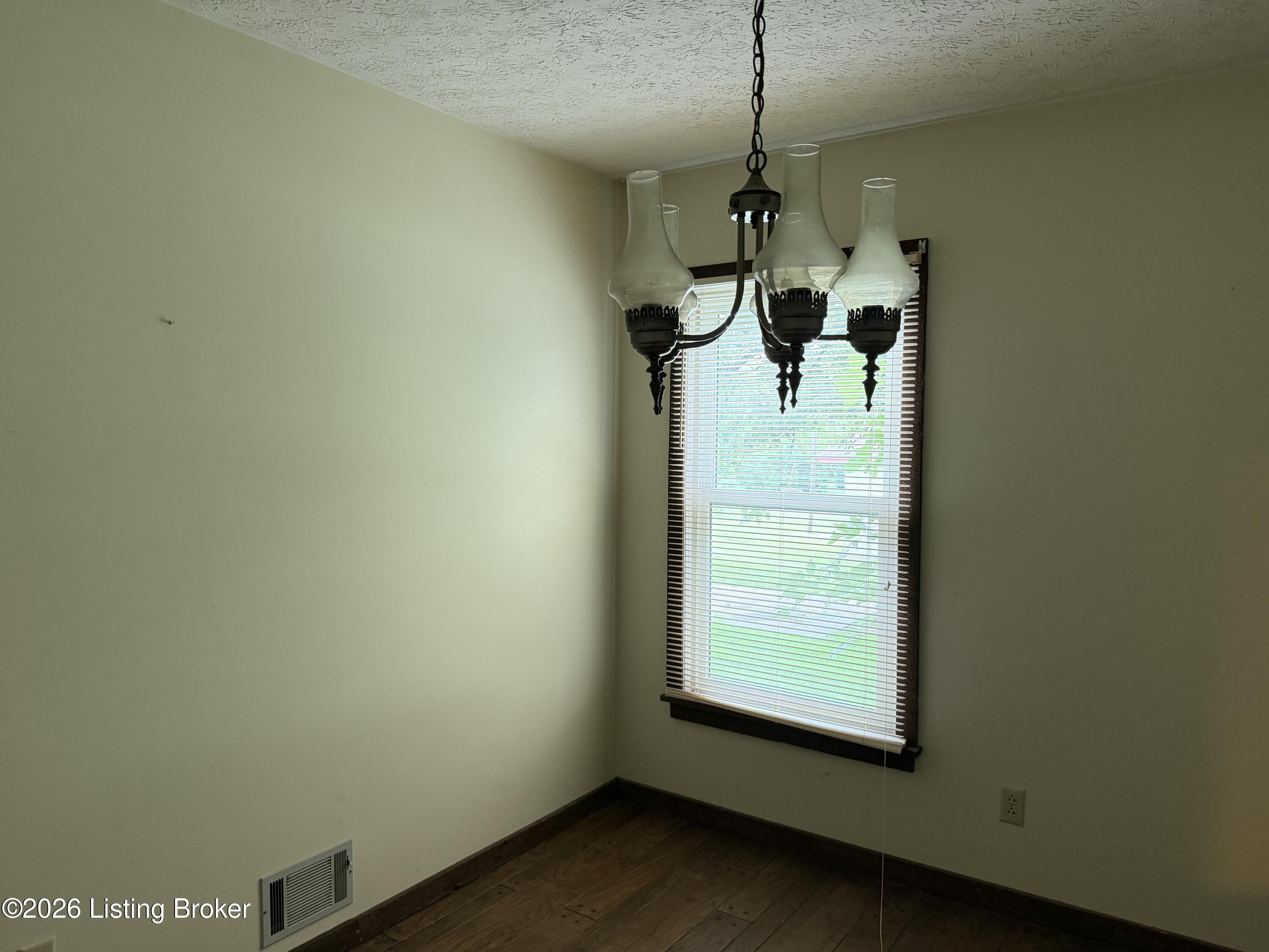 2410 Plum Run Rd Property Photo 15