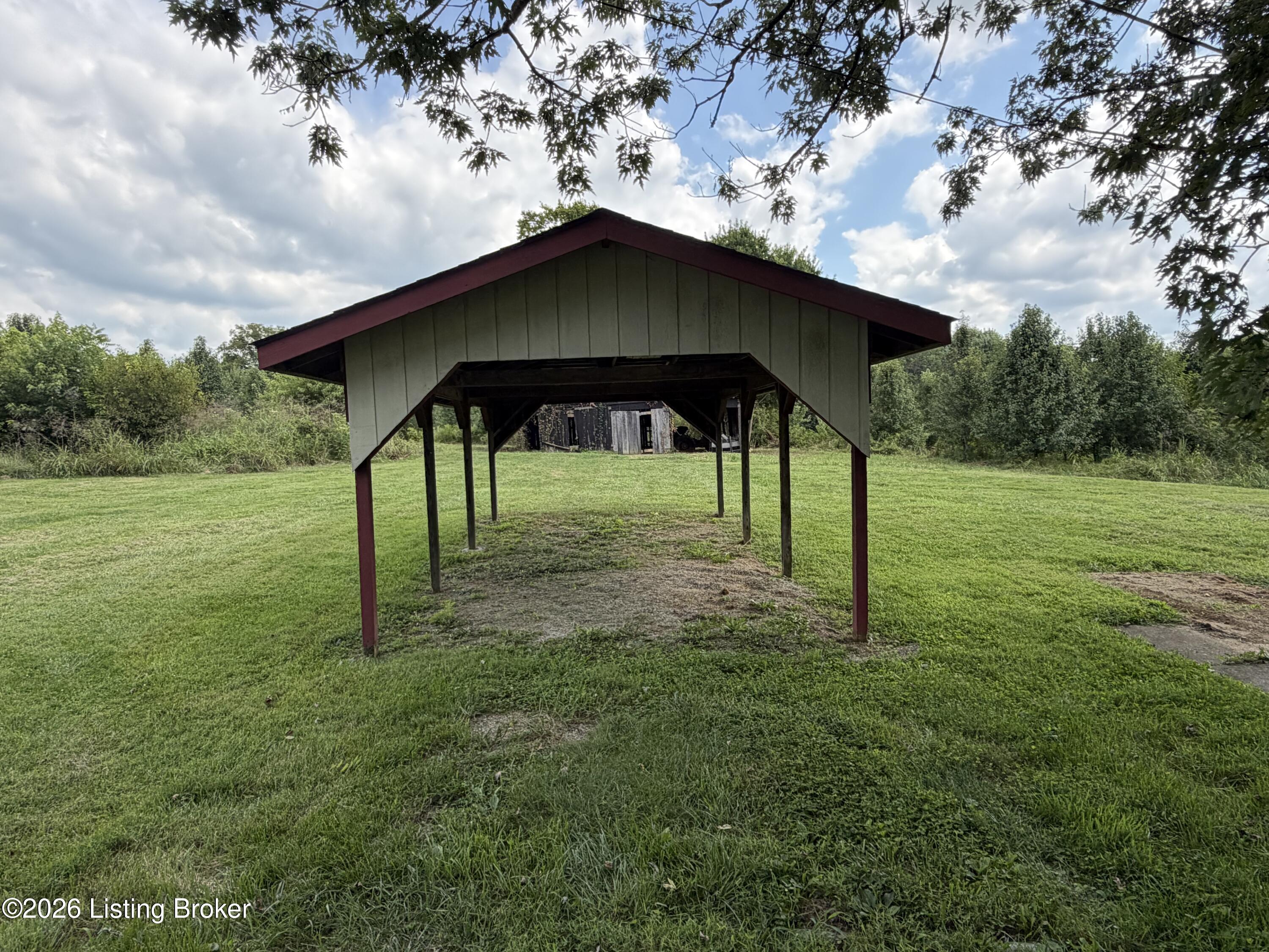 2410 Plum Run Rd Property Photo 18