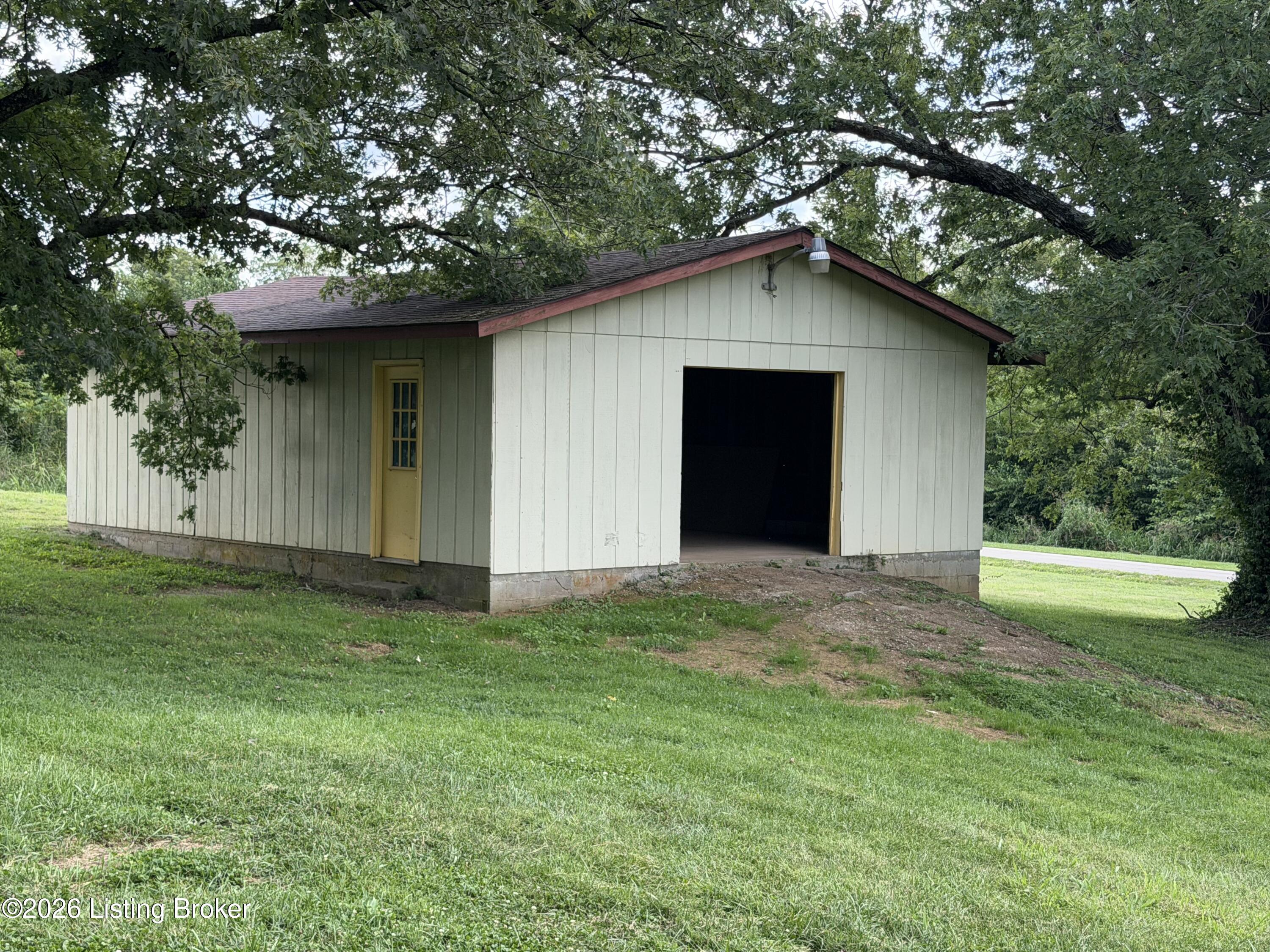 2410 Plum Run Rd Property Photo 21