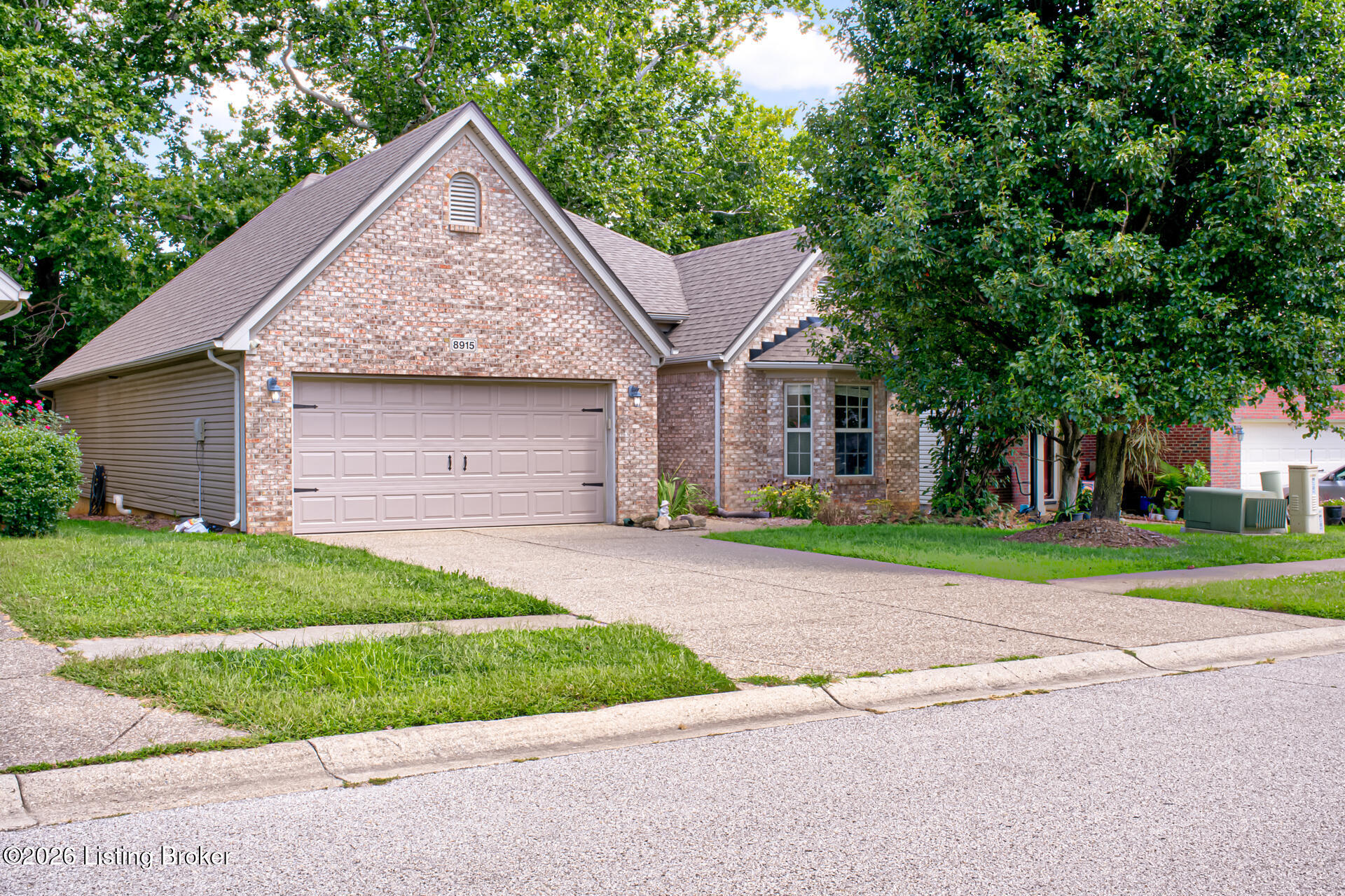 8915 Eli Dr Property Photo 28