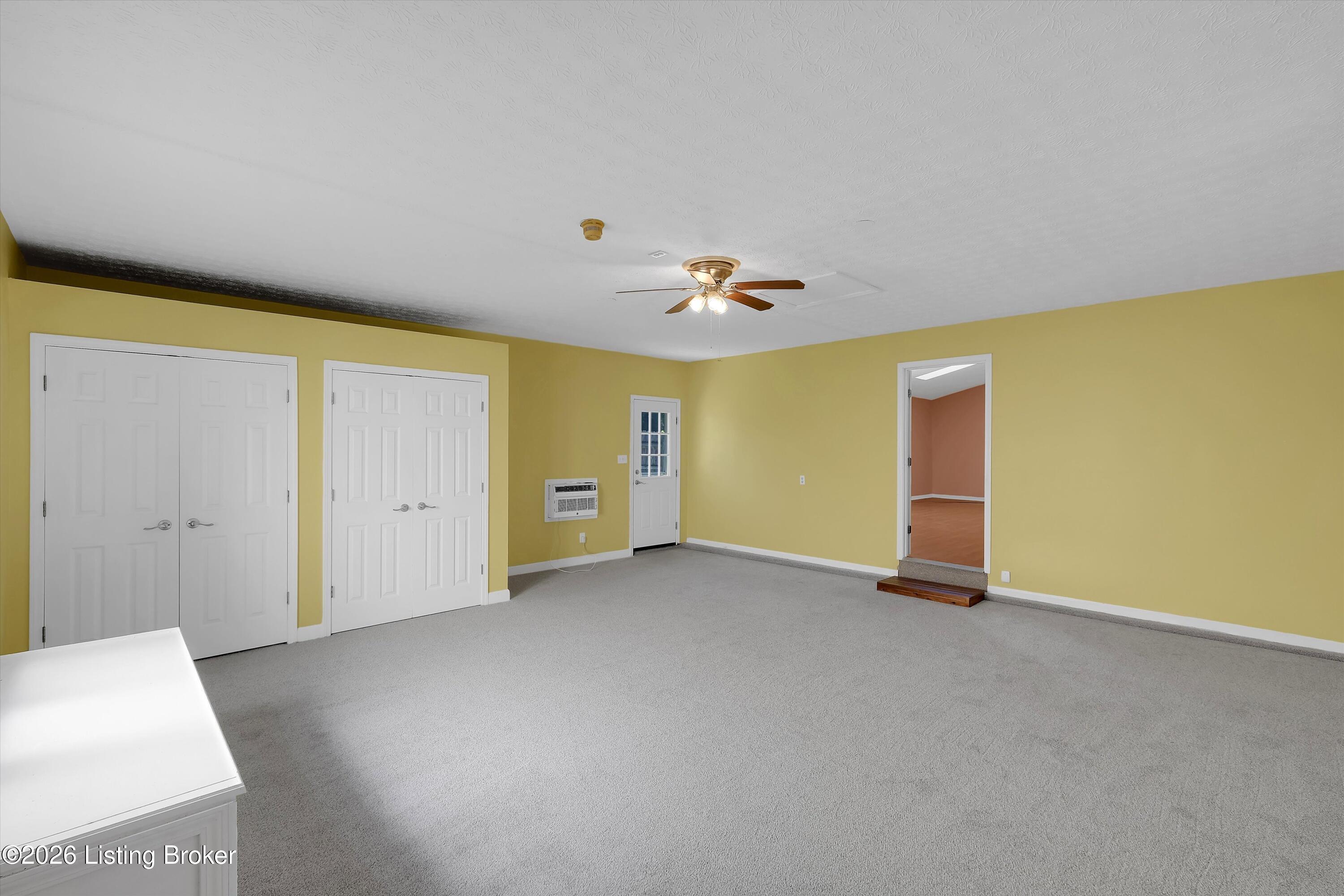 1711 Crestview Dr Property Photo 9