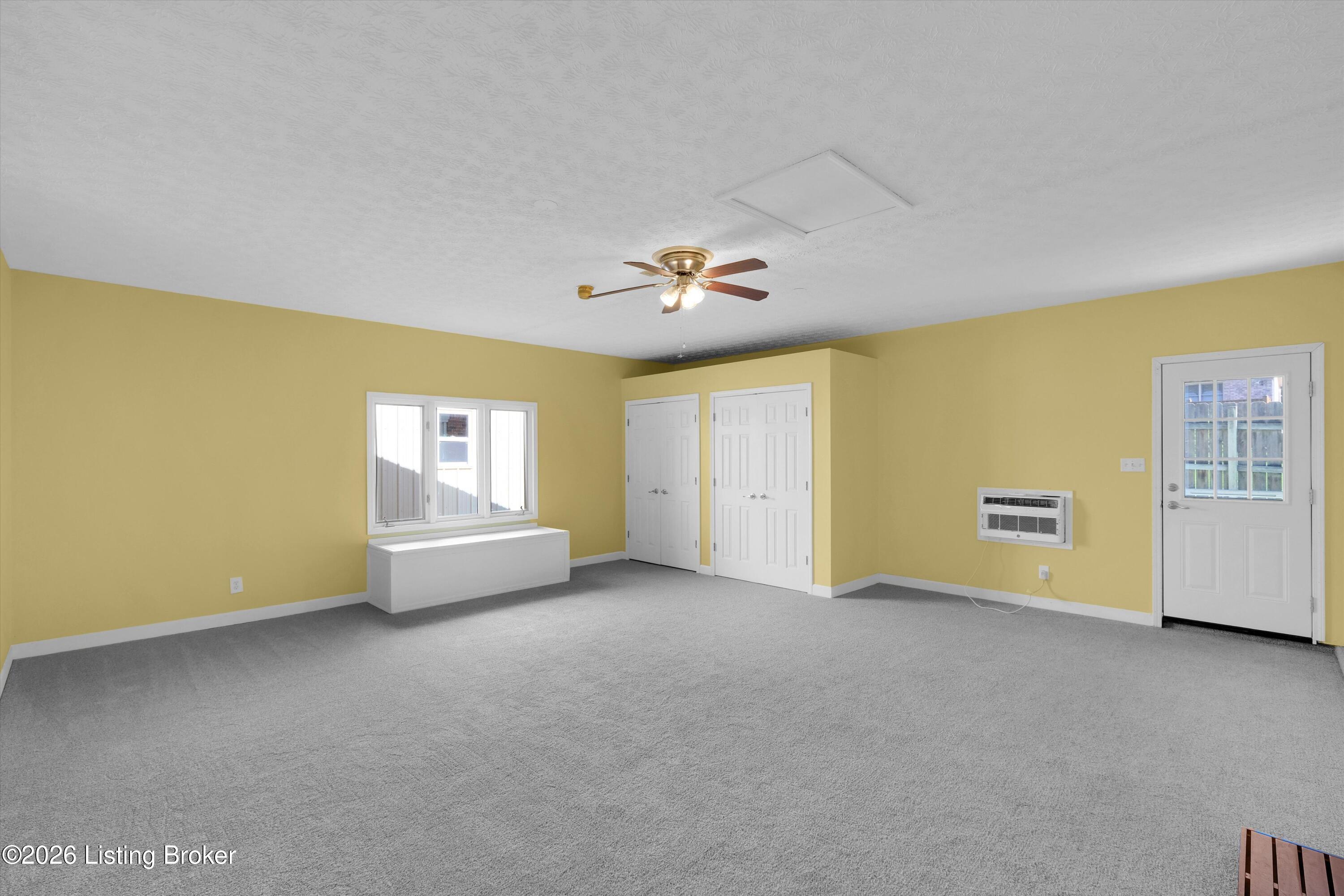 1711 Crestview Dr Property Photo 10