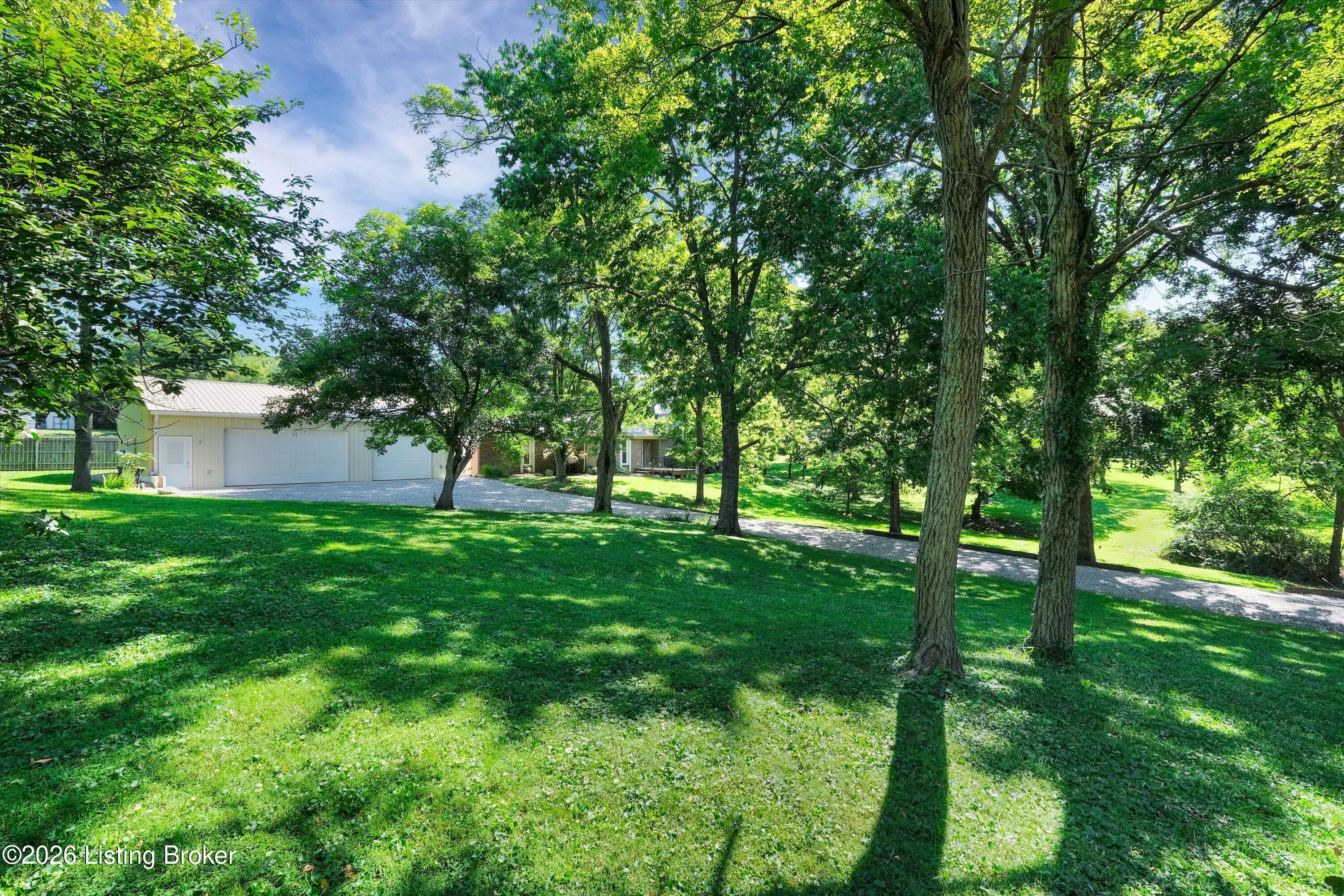 1711 Crestview Dr Property Photo 32