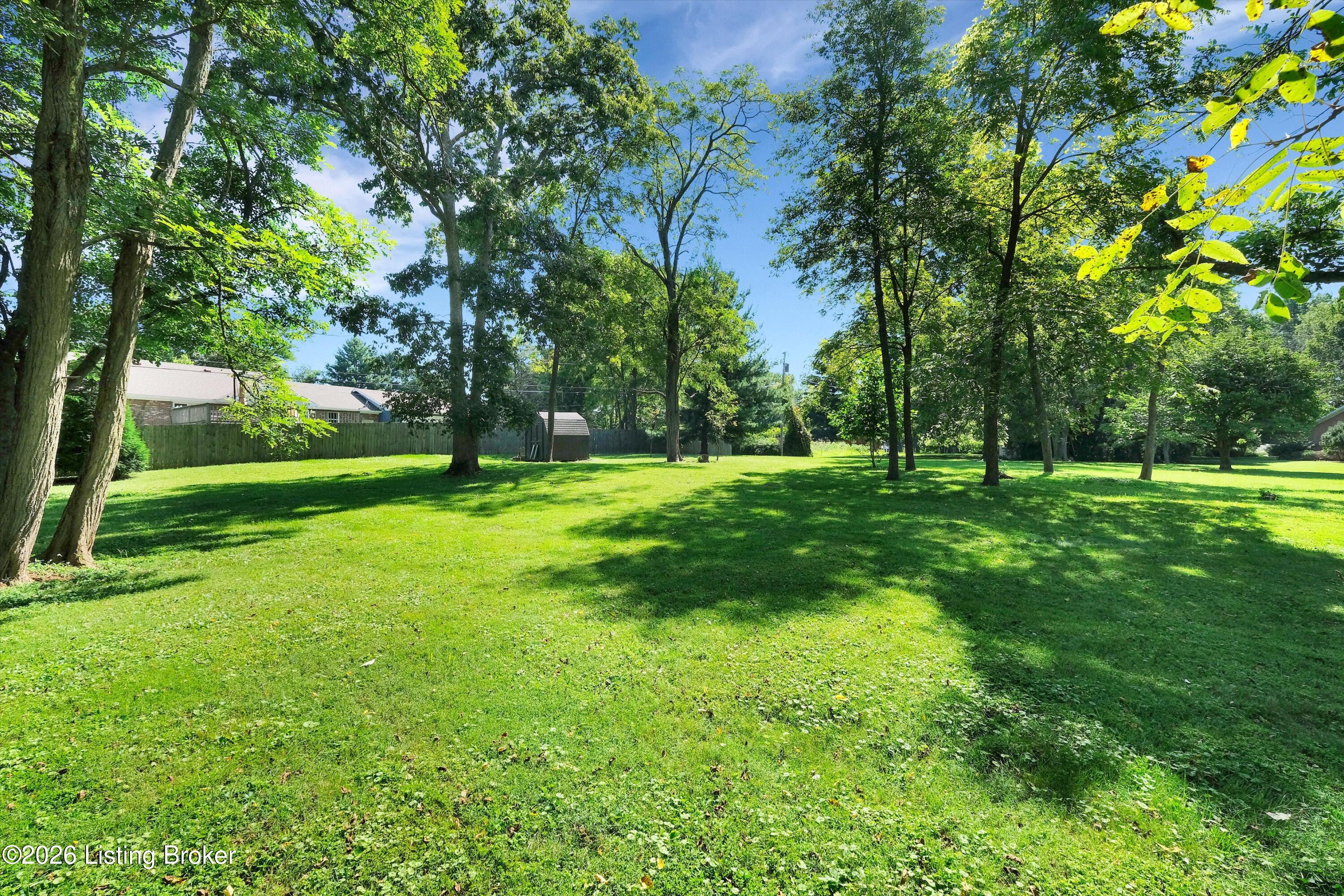 1711 Crestview Dr Property Photo 34