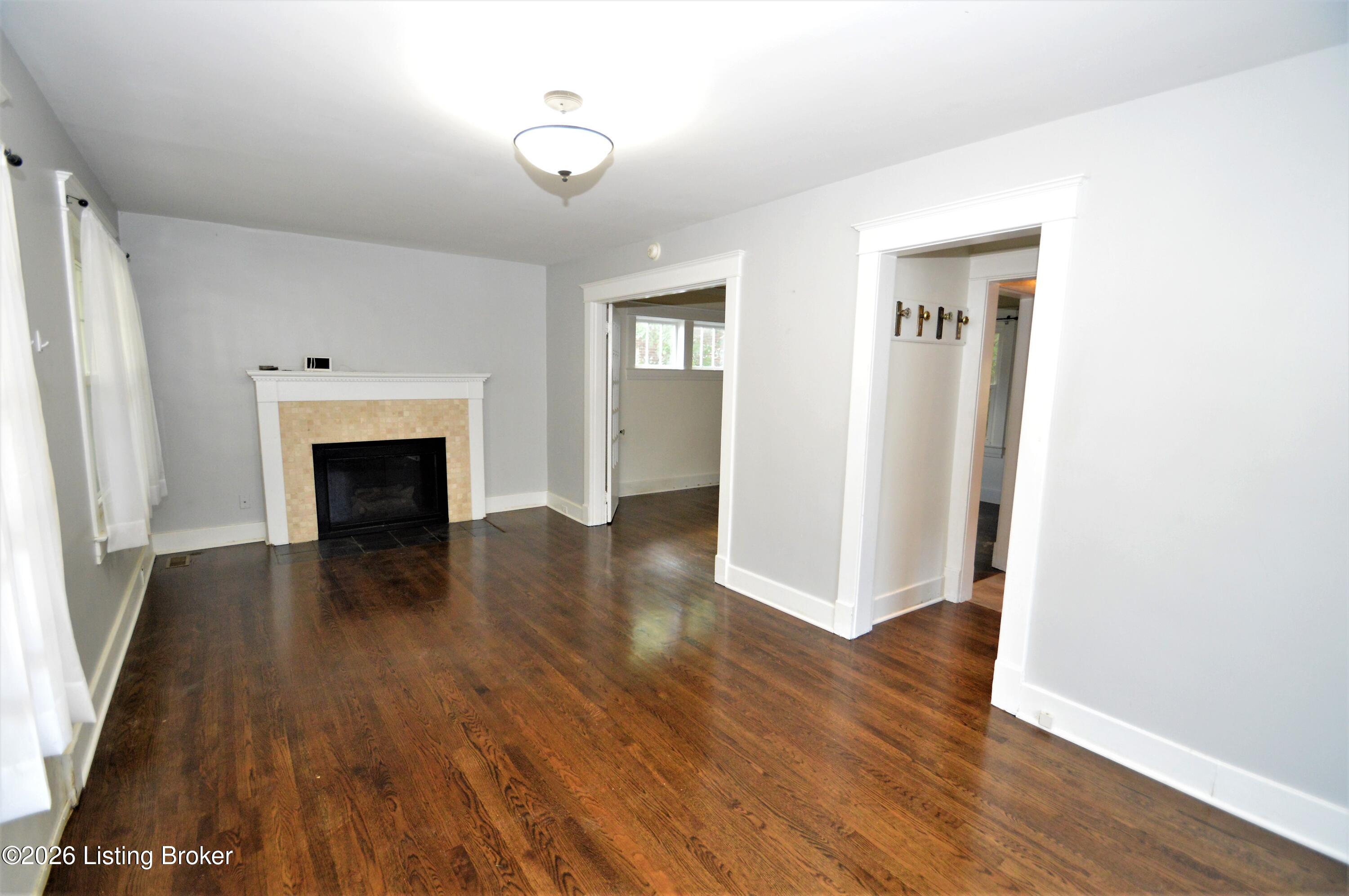 2102 Murray Ave Property Photo 2