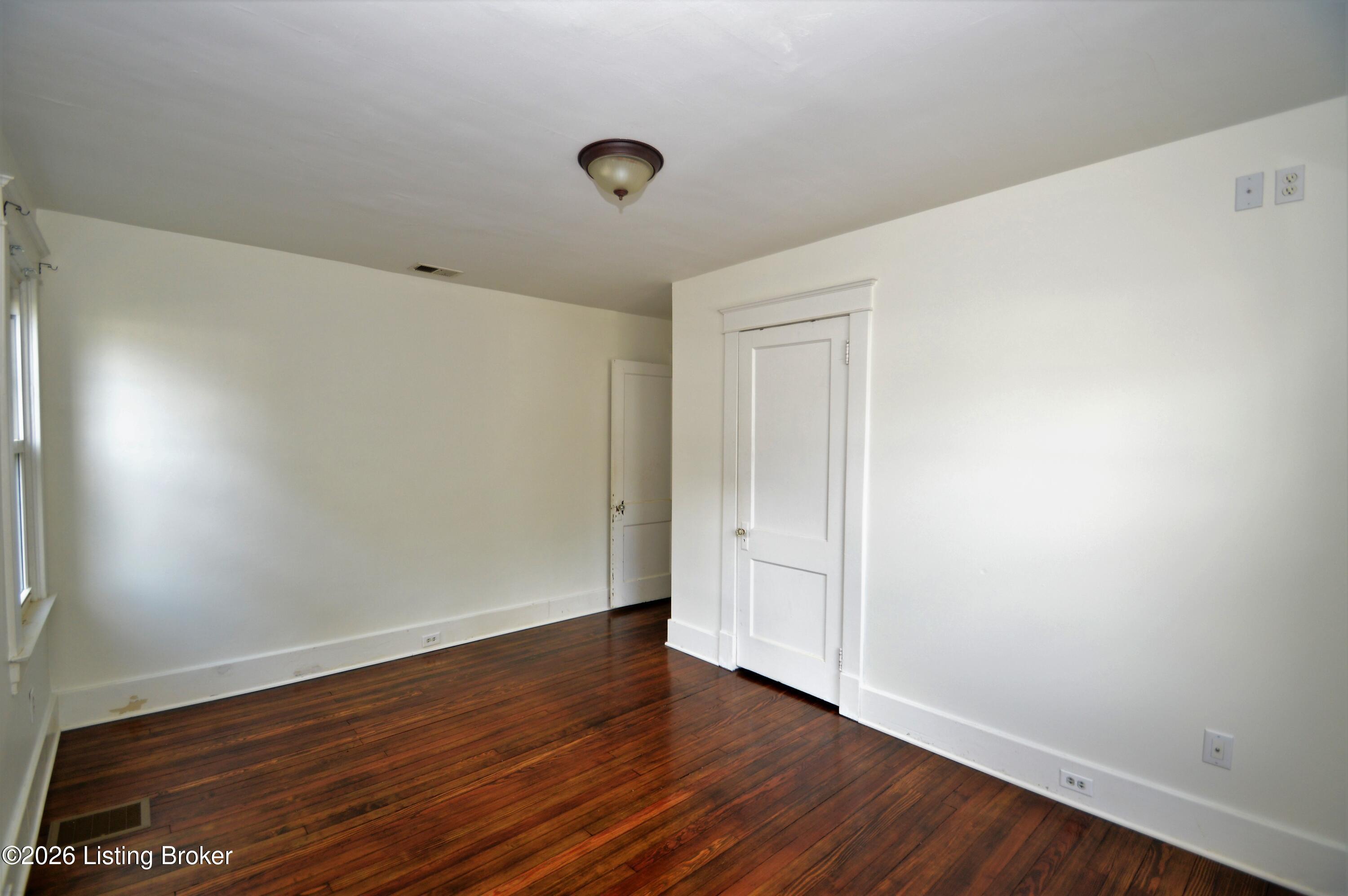2102 Murray Ave Property Photo 12