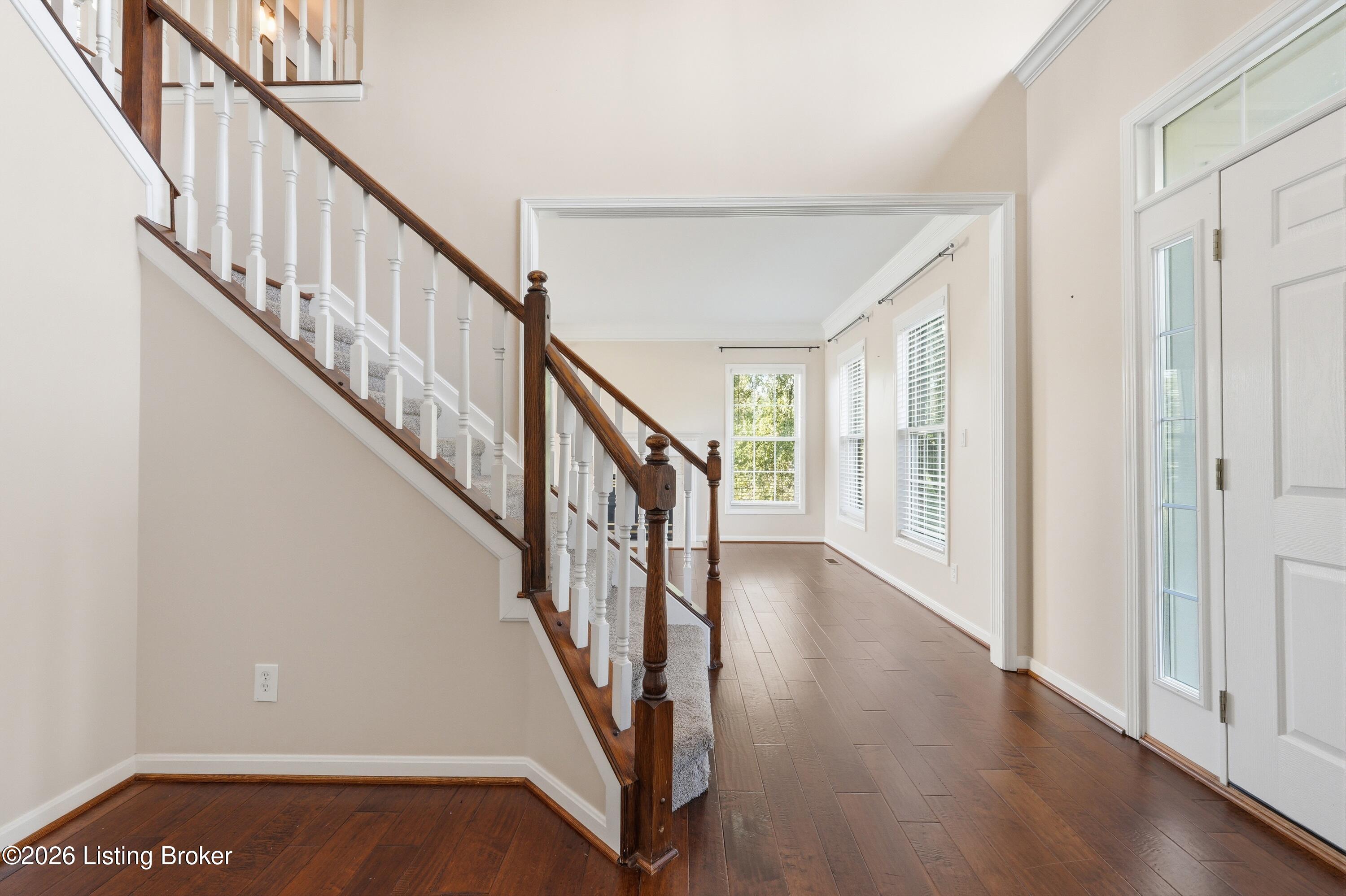 11710 Paramont Way Property Photo 6