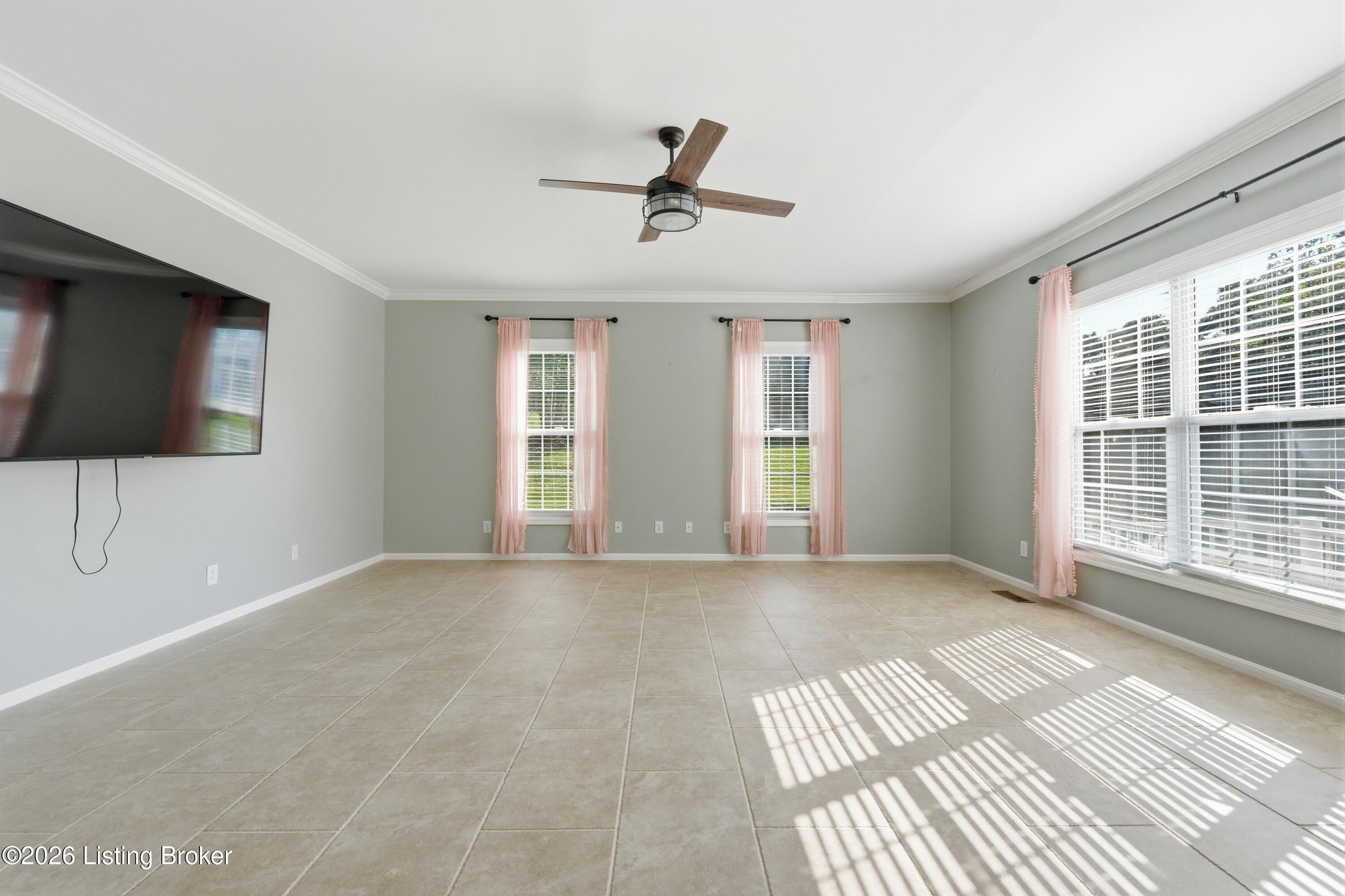 11710 Paramont Way Property Photo 12