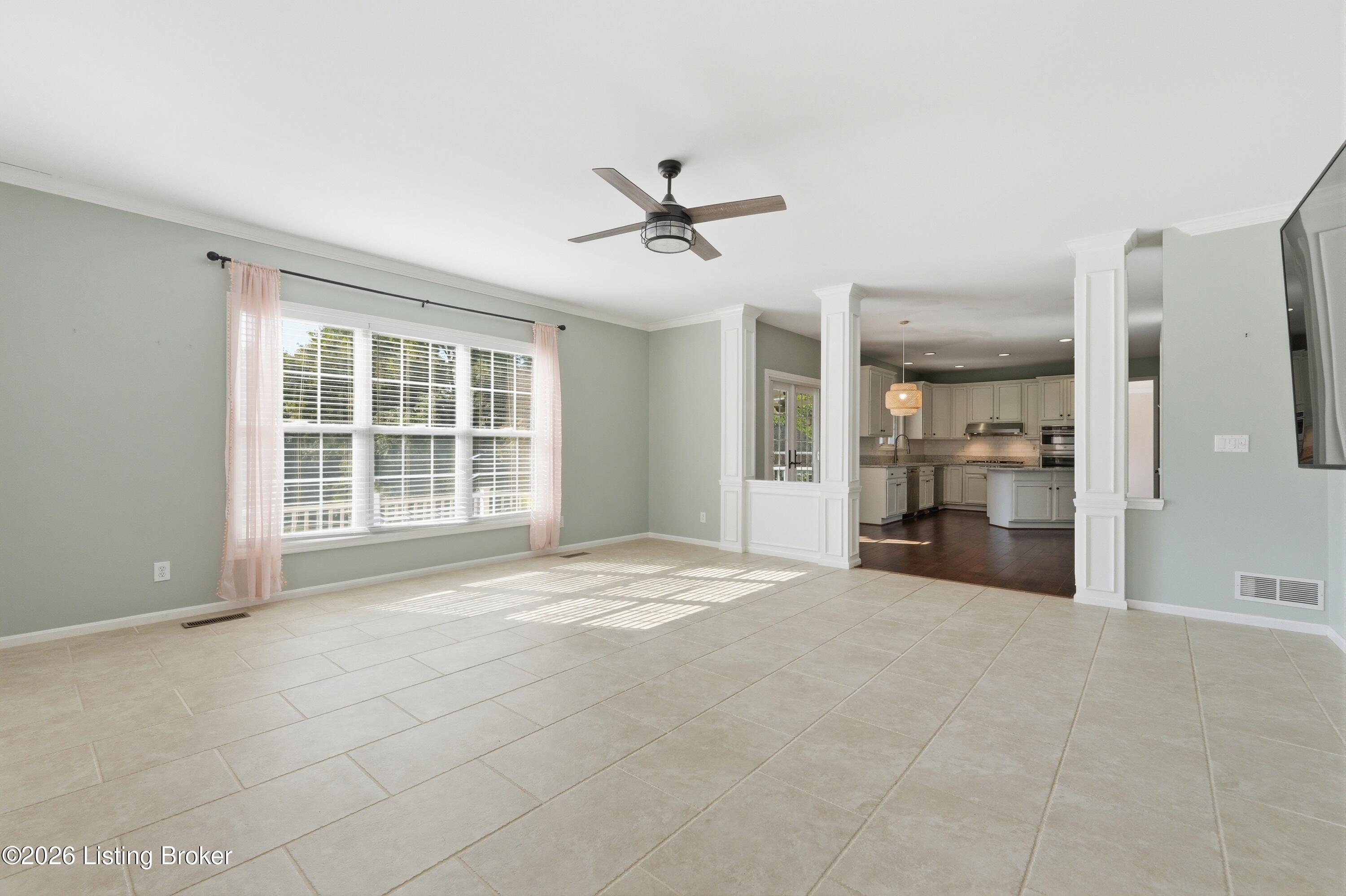 11710 Paramont Way Property Photo 14