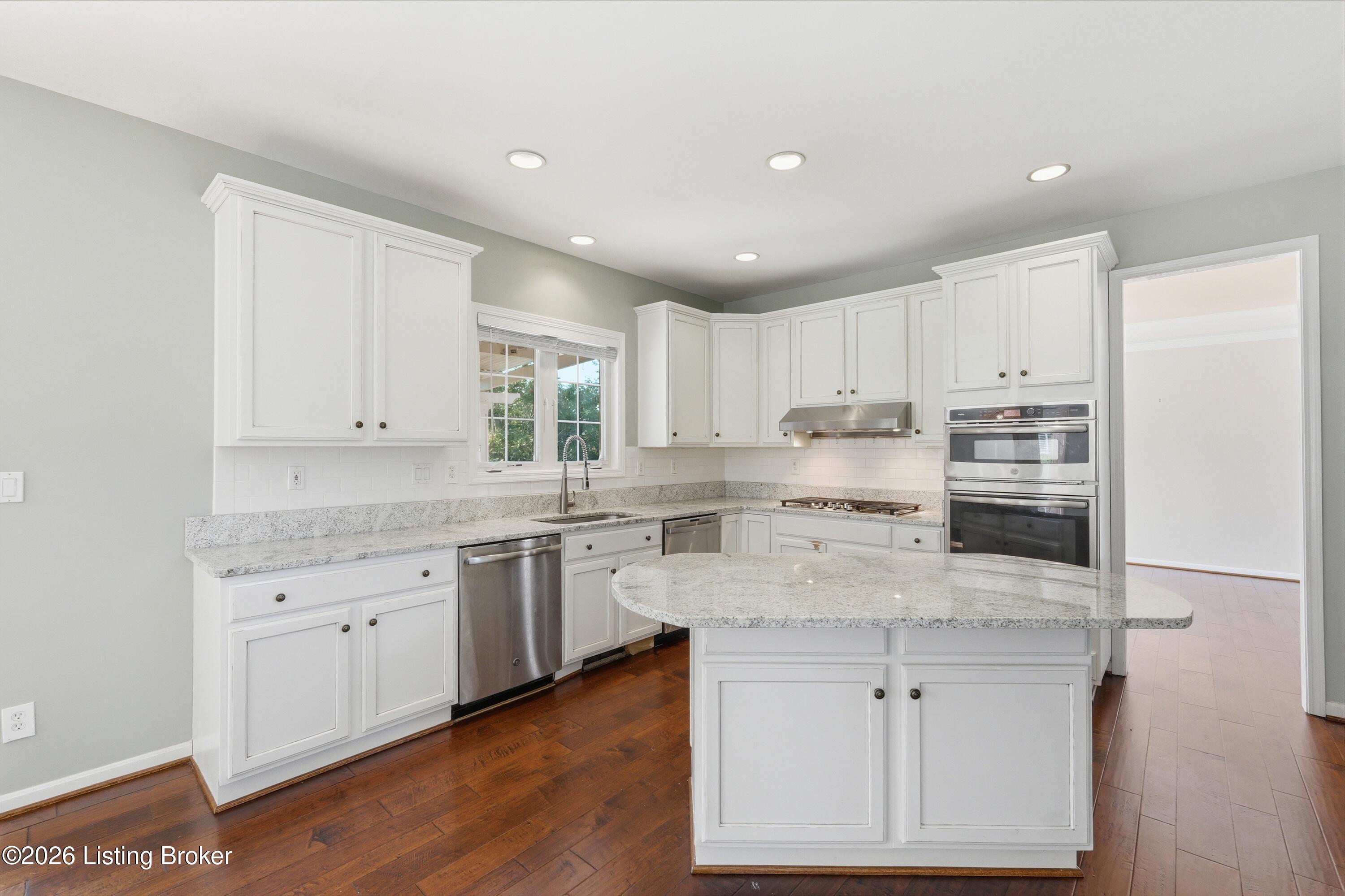 11710 Paramont Way Property Photo 15