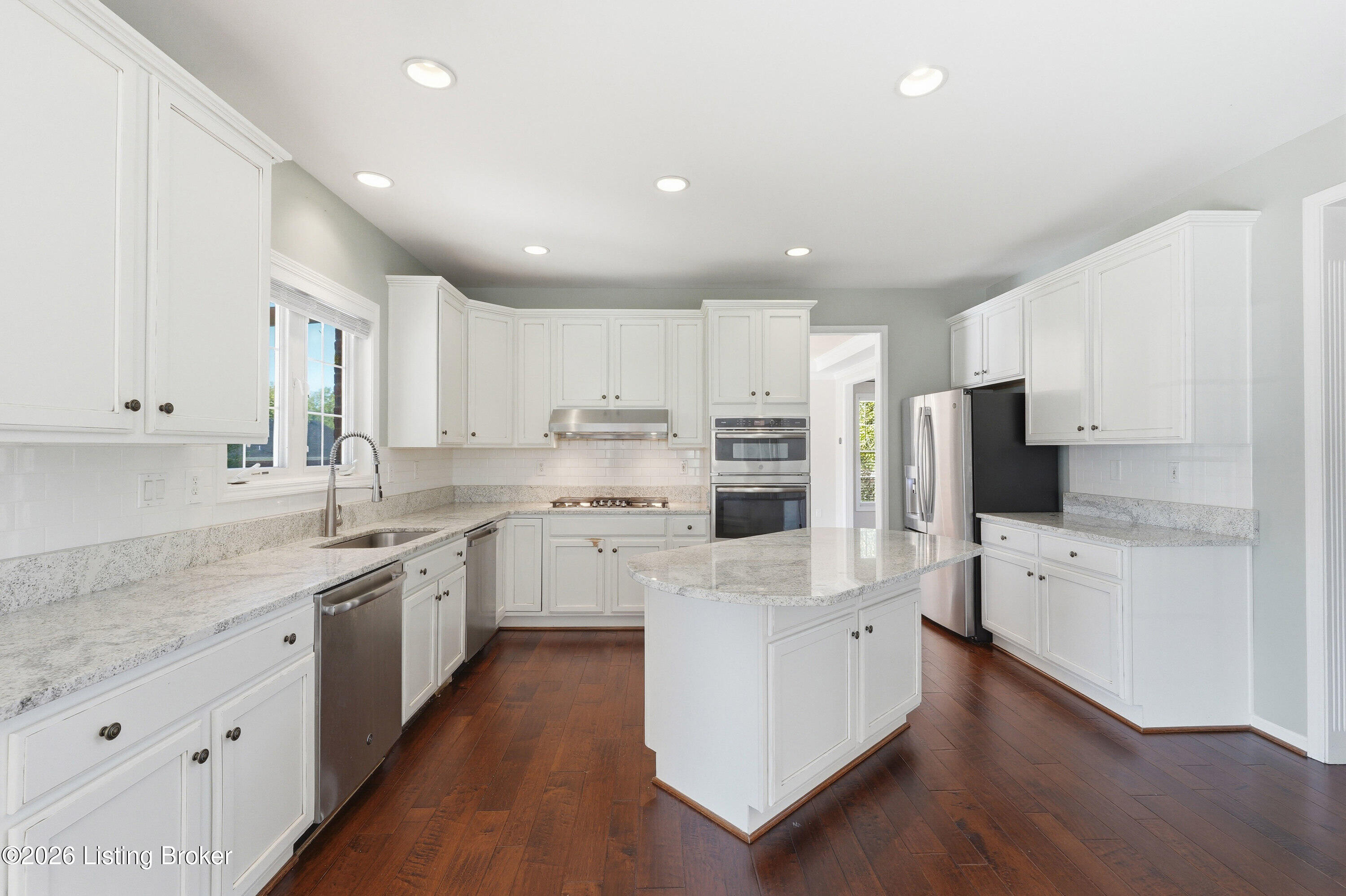 11710 Paramont Way Property Photo 16