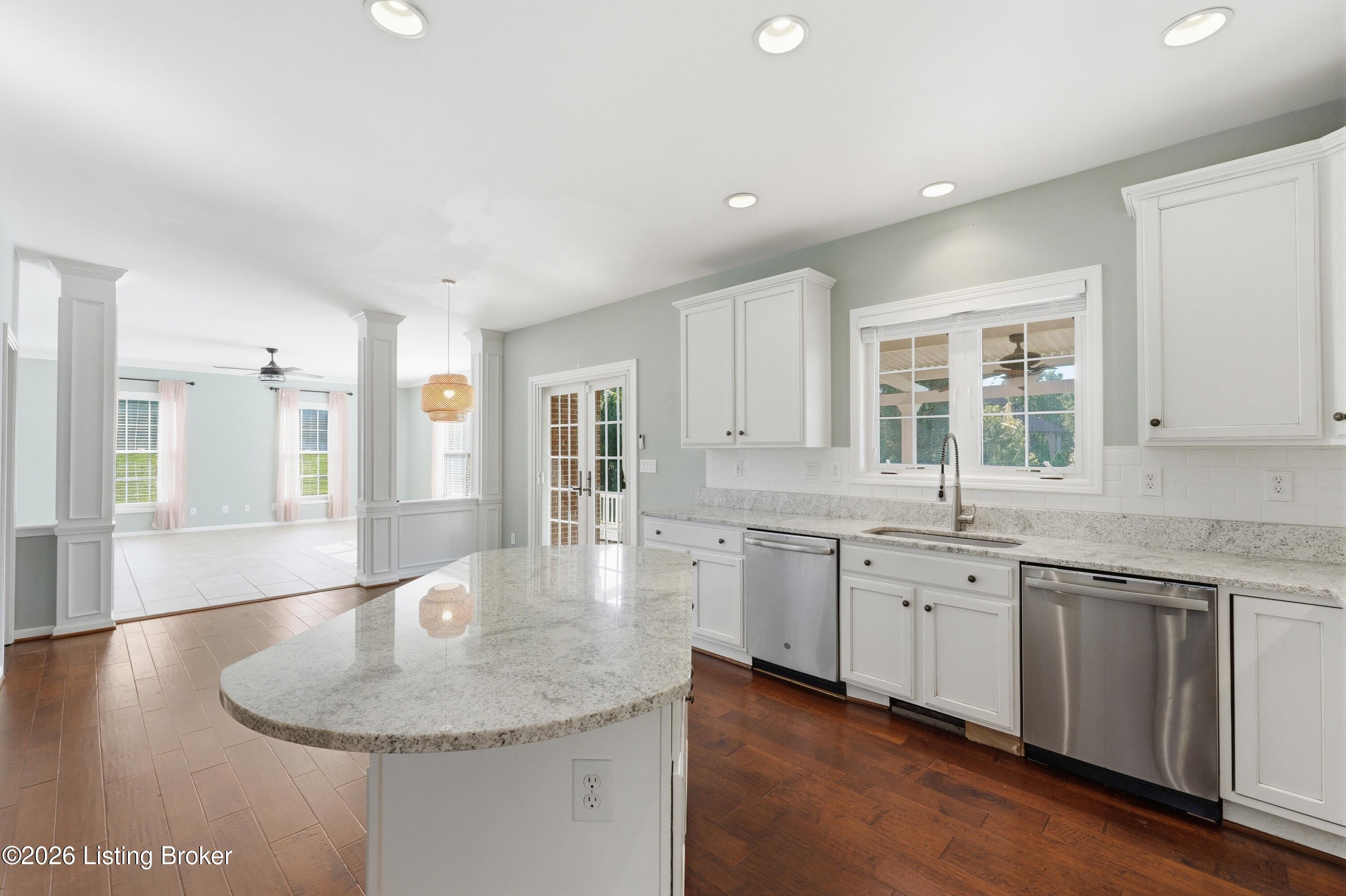 11710 Paramont Way Property Photo 20