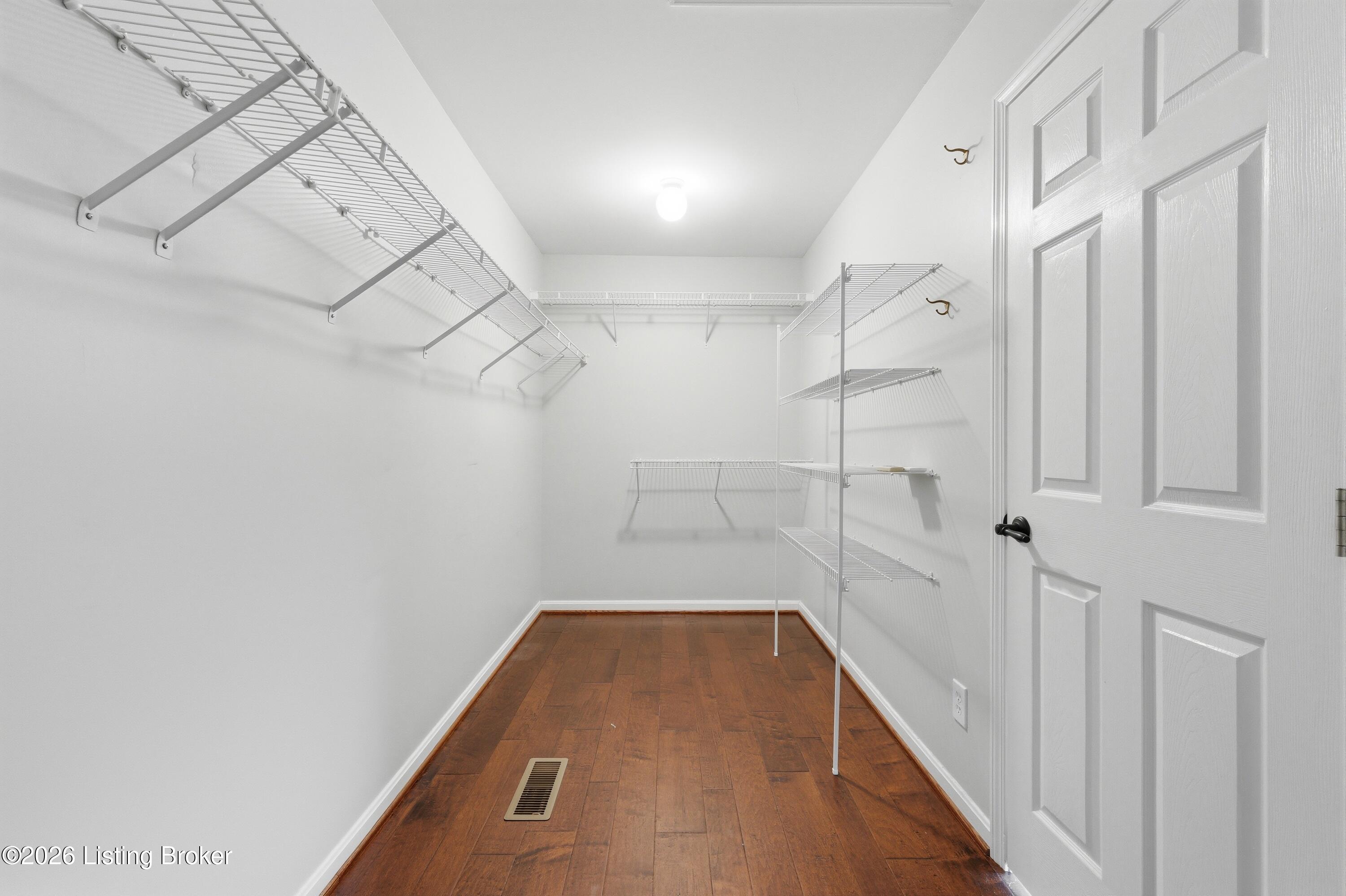 11710 Paramont Way Property Photo 36