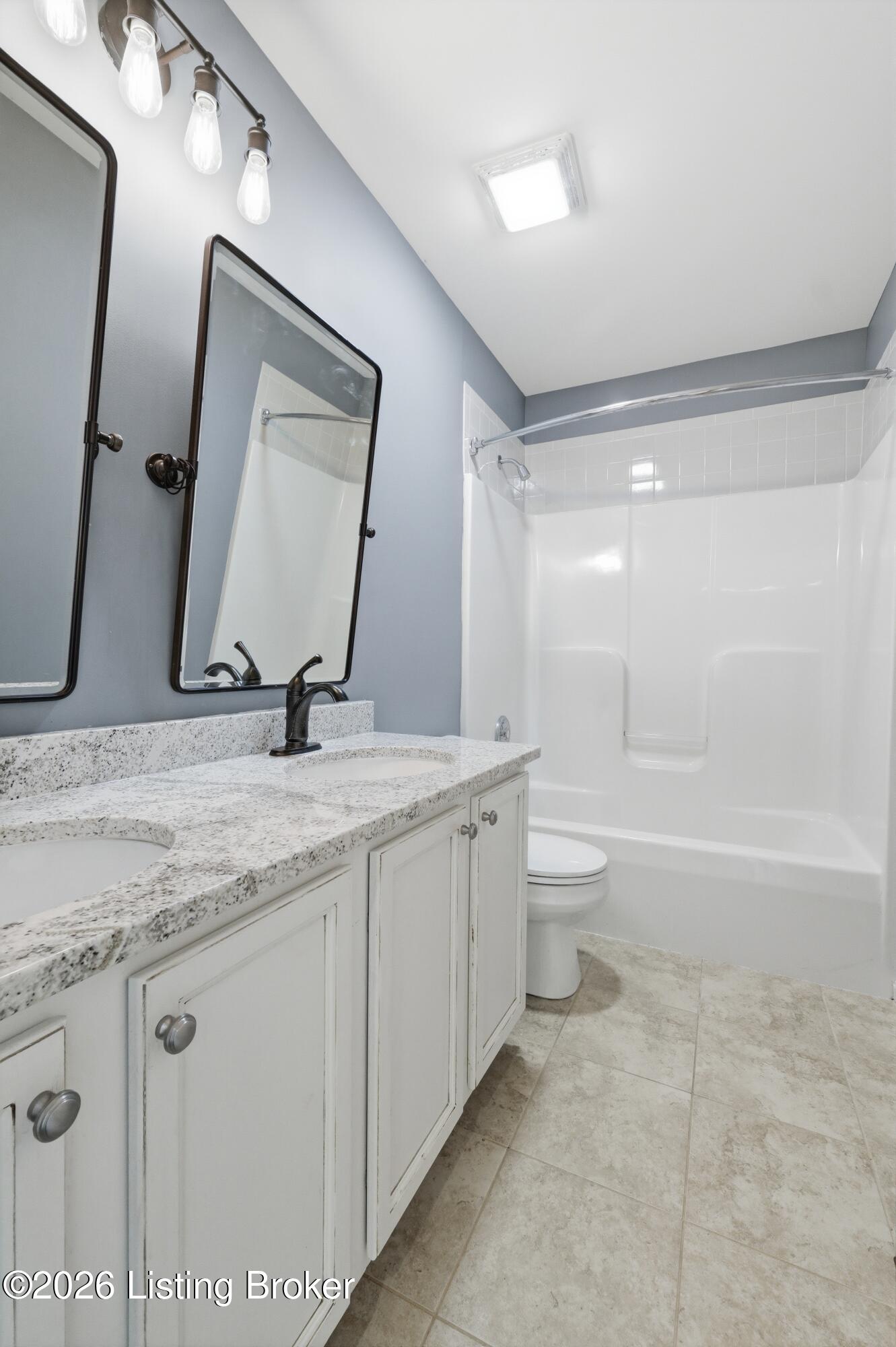 11710 Paramont Way Property Photo 45