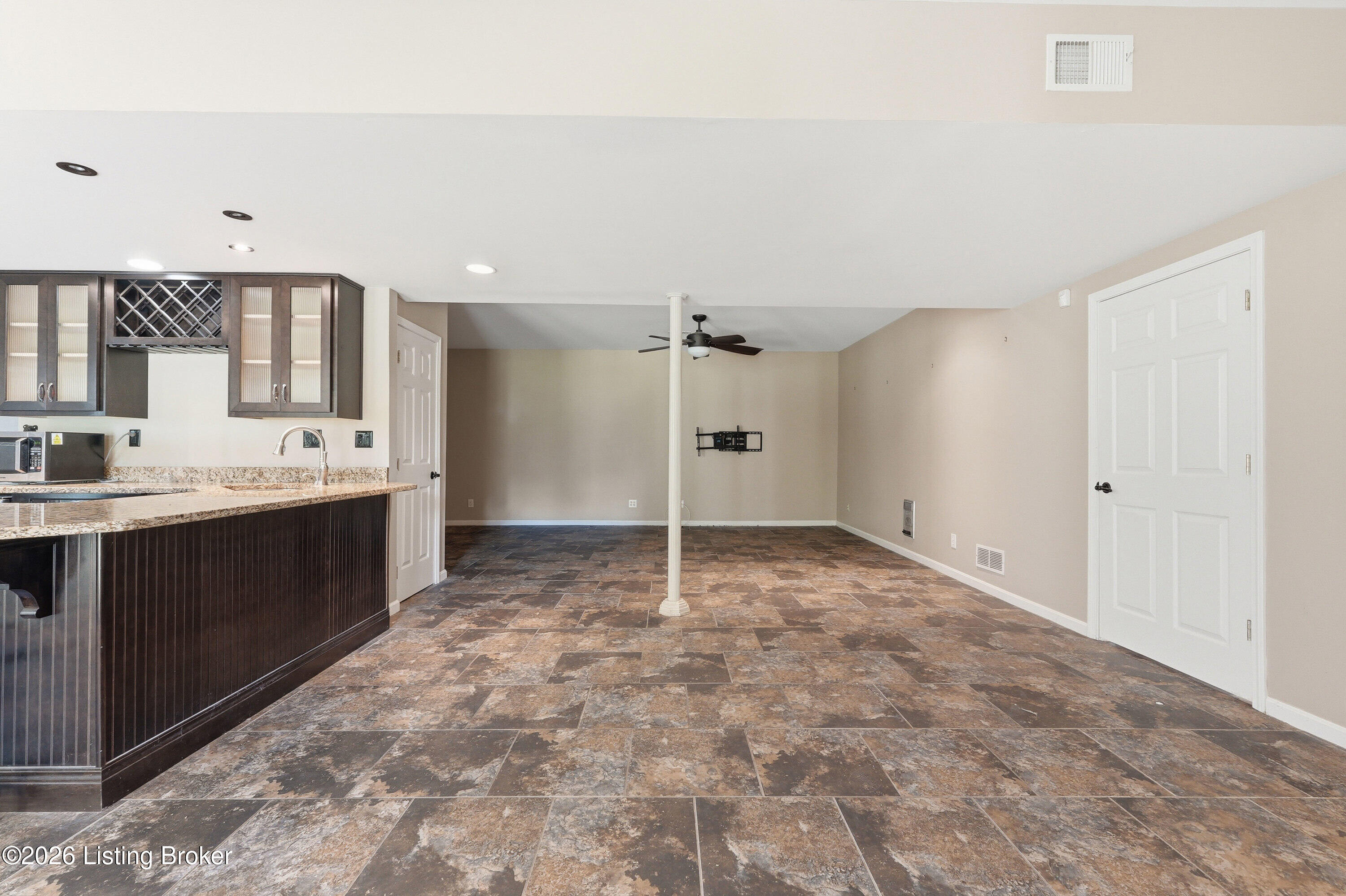 11710 Paramont Way Property Photo 53