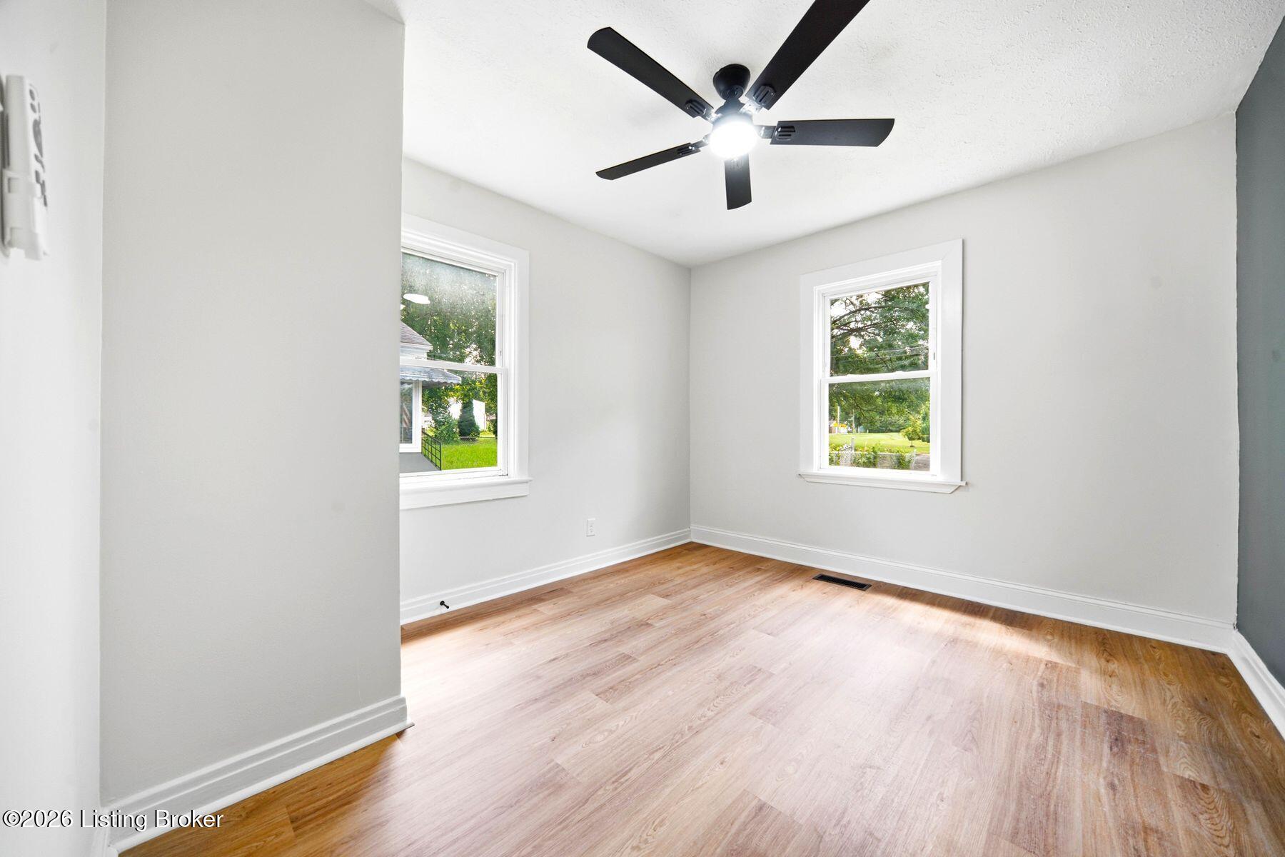1007 Beecher St Property Photo 12