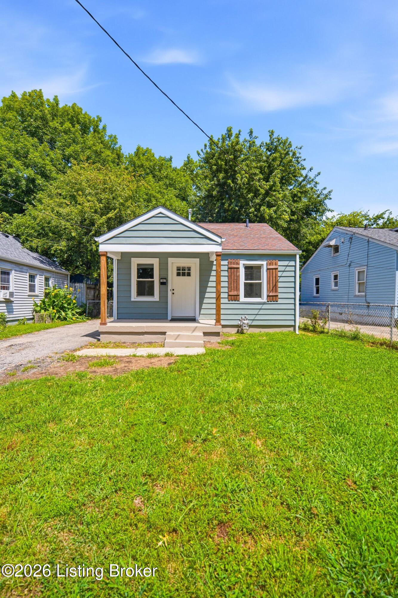 1007 Beecher St Property Photo 24