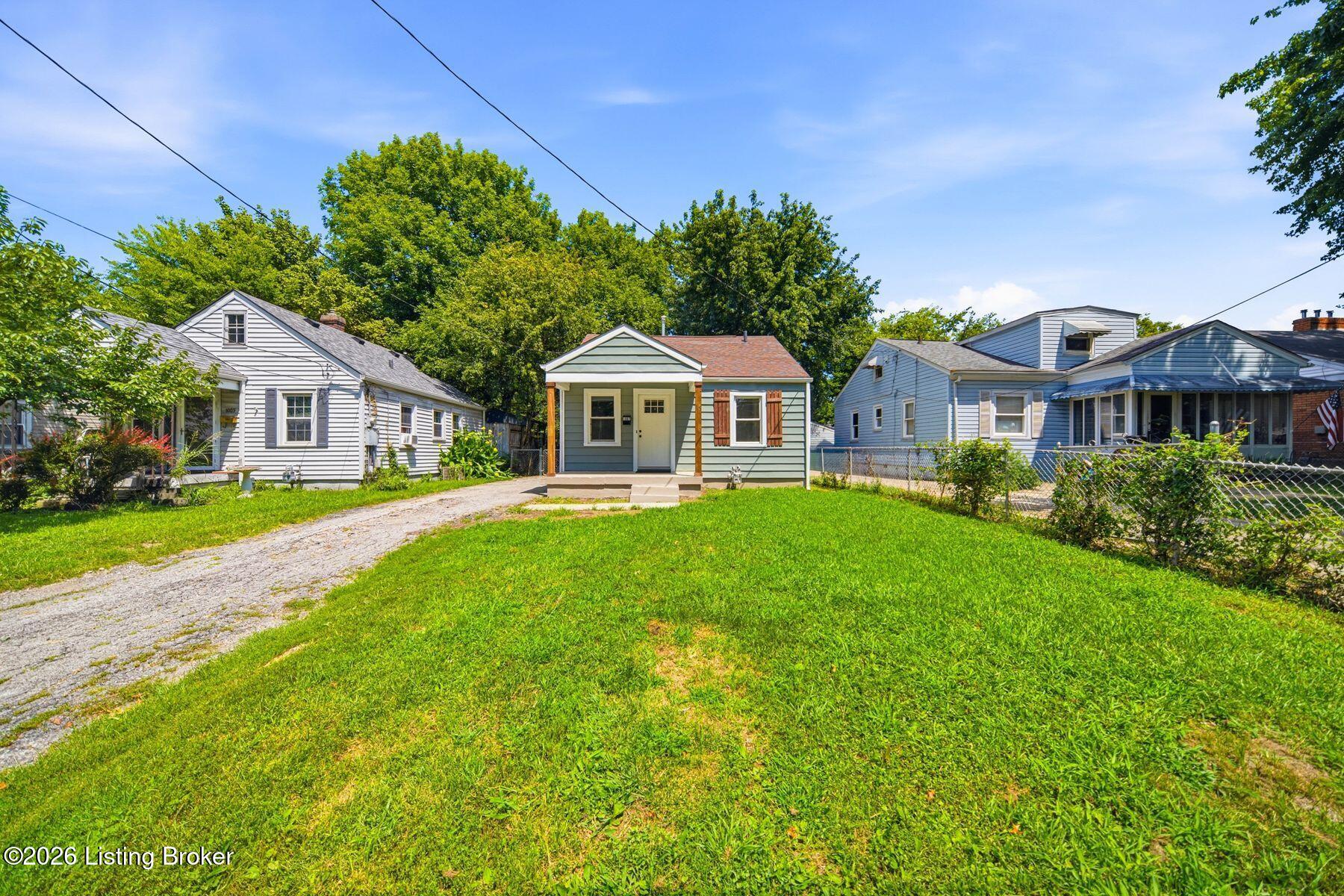 1007 Beecher St Property Photo 25