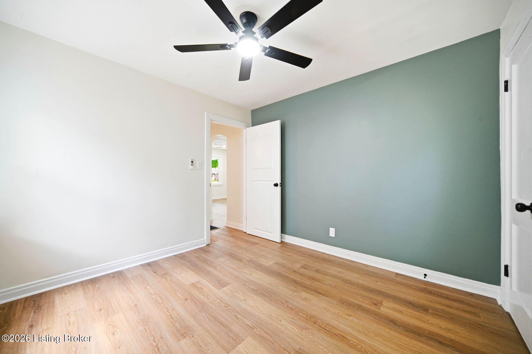 1007 Beecher St Property Photo 40
