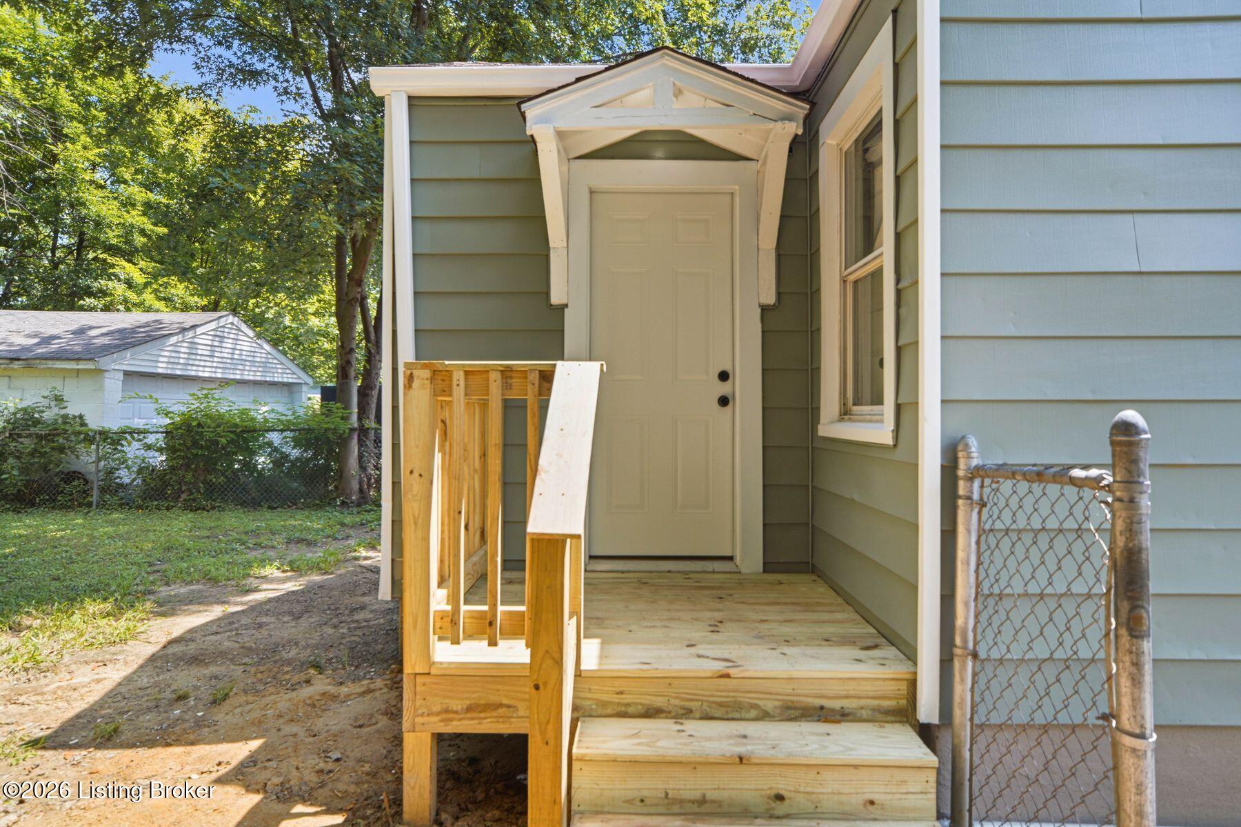 1007 Beecher St Property Photo 44