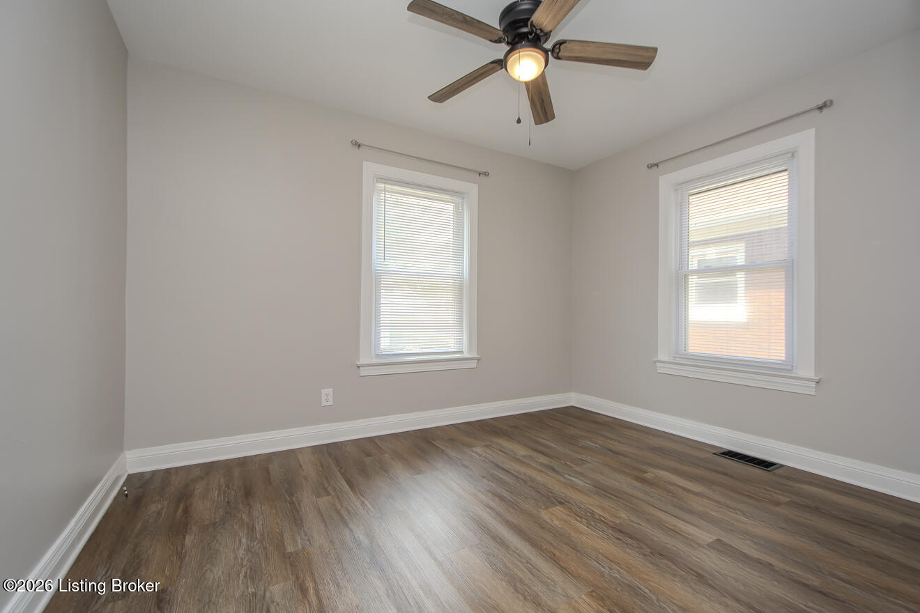 2416 Bradley Ave Property Photo 27