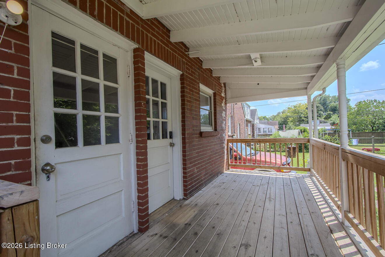2416 Bradley Ave Property Photo 30