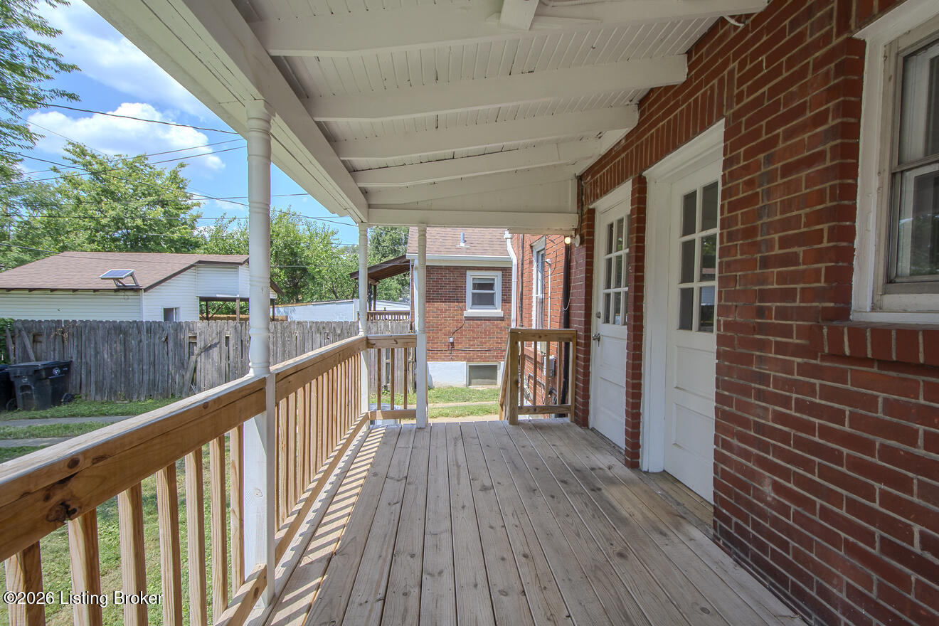 2416 Bradley Ave Property Photo 32