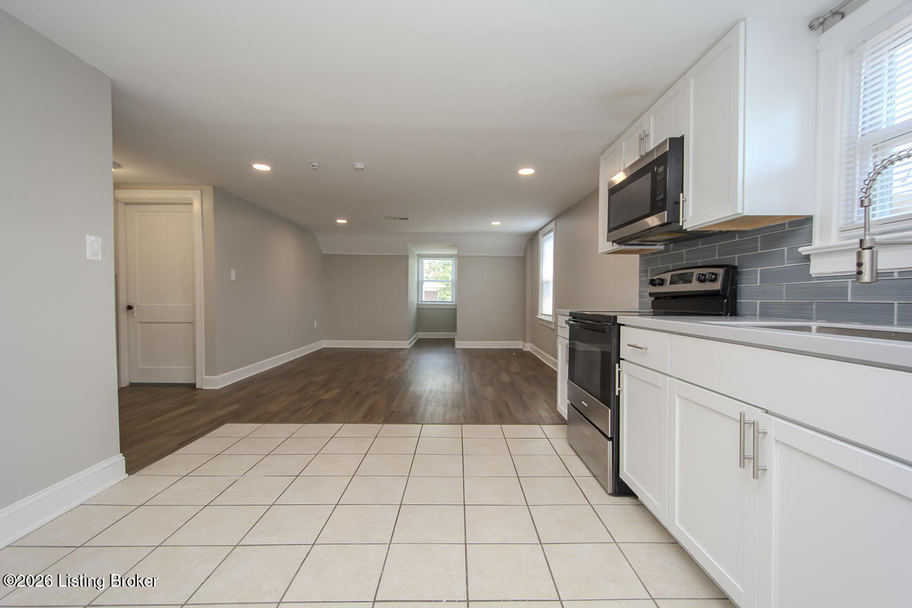 2416 Bradley Ave Property Photo 41