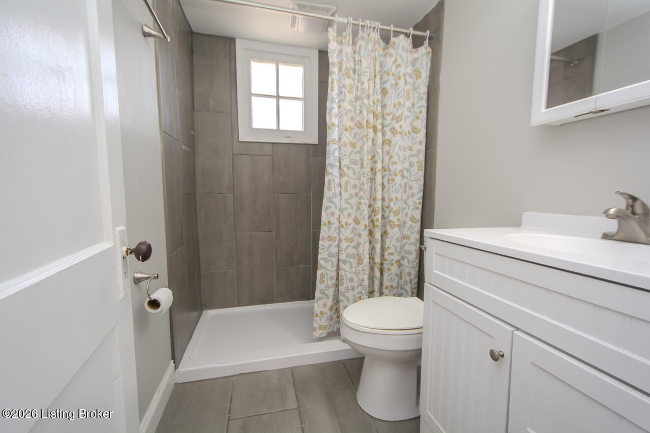 2416 Bradley Ave Property Photo 46