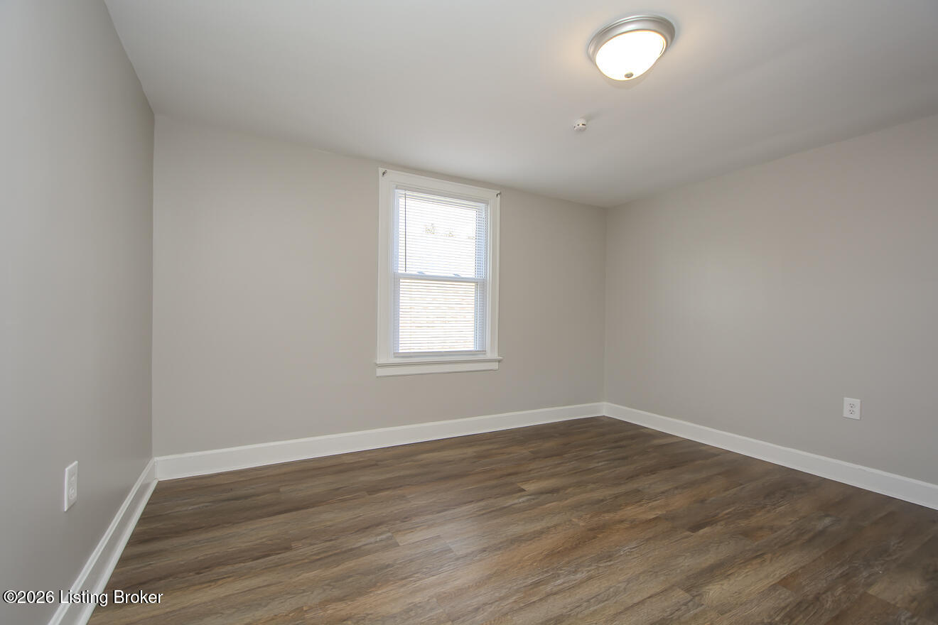 2416 Bradley Ave Property Photo 49