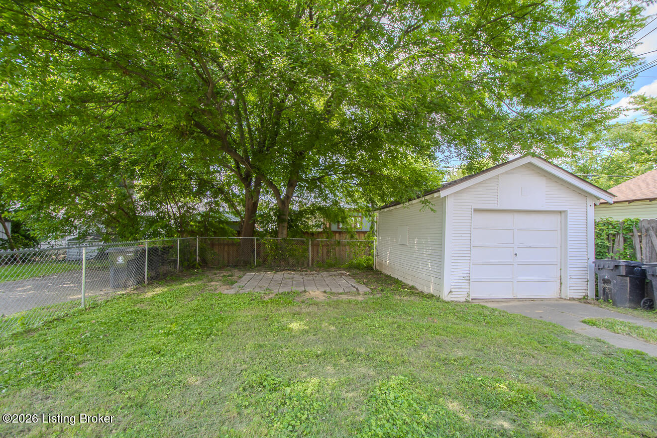 2416 Bradley Ave Property Photo 60