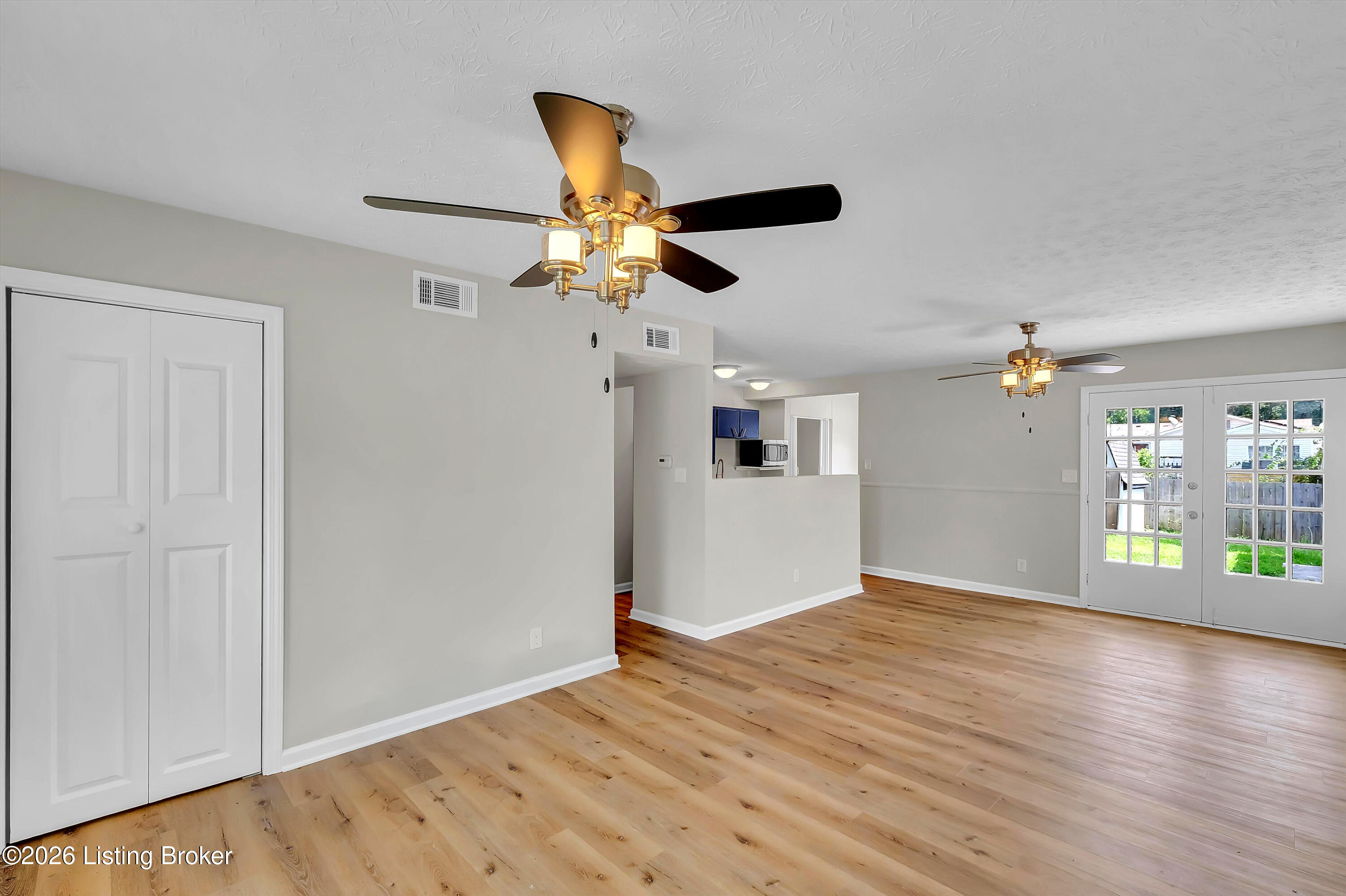305 Kilmory Ave Property Photo 9