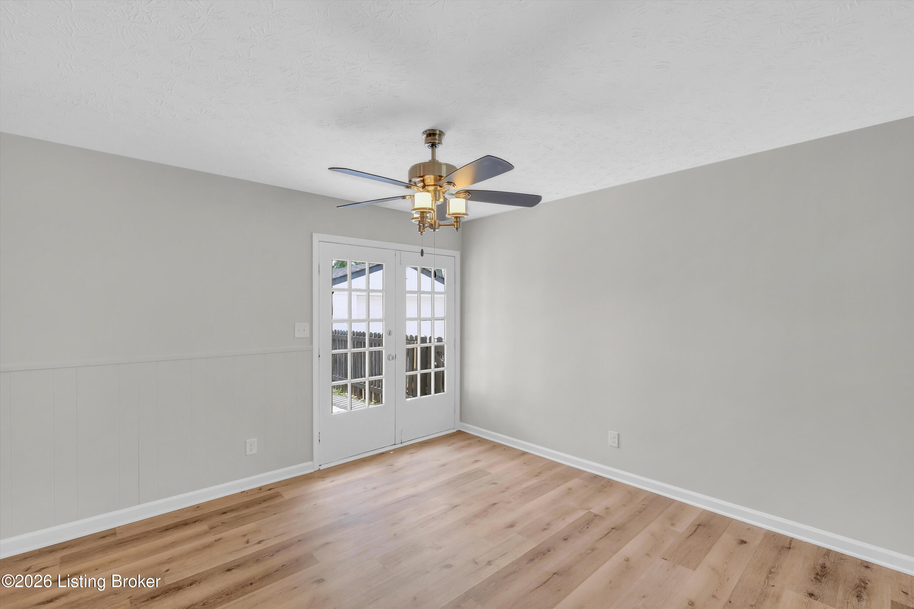 305 Kilmory Ave Property Photo 11