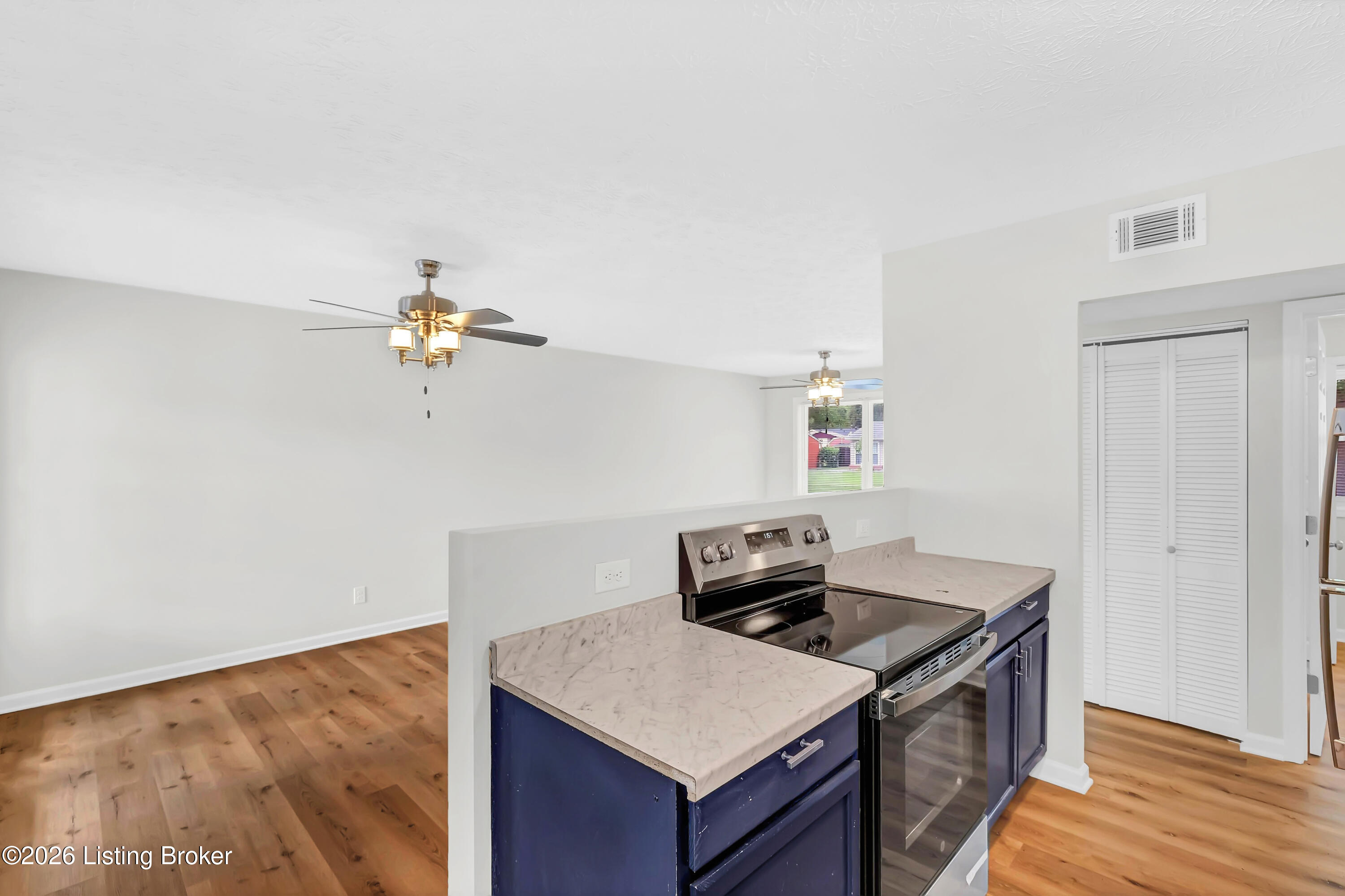 305 Kilmory Ave Property Photo 15