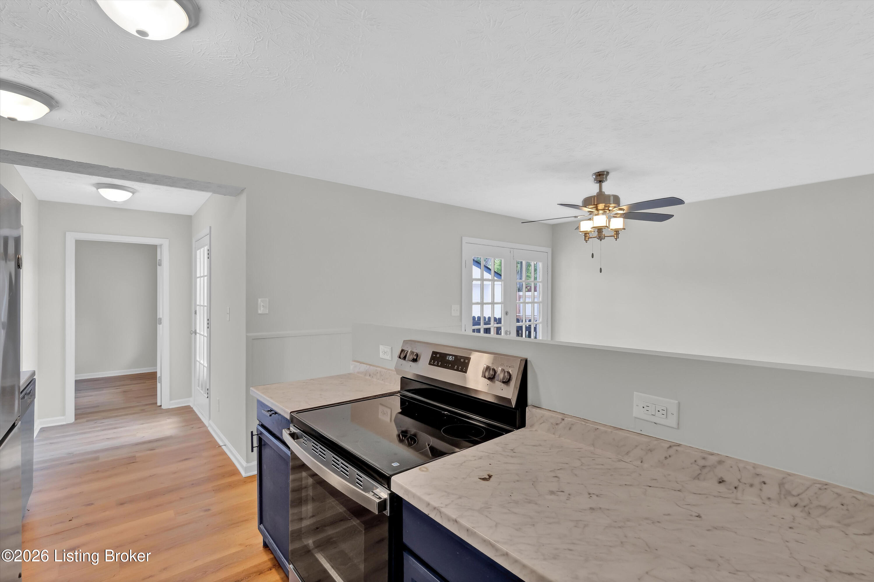 305 Kilmory Ave Property Photo 16